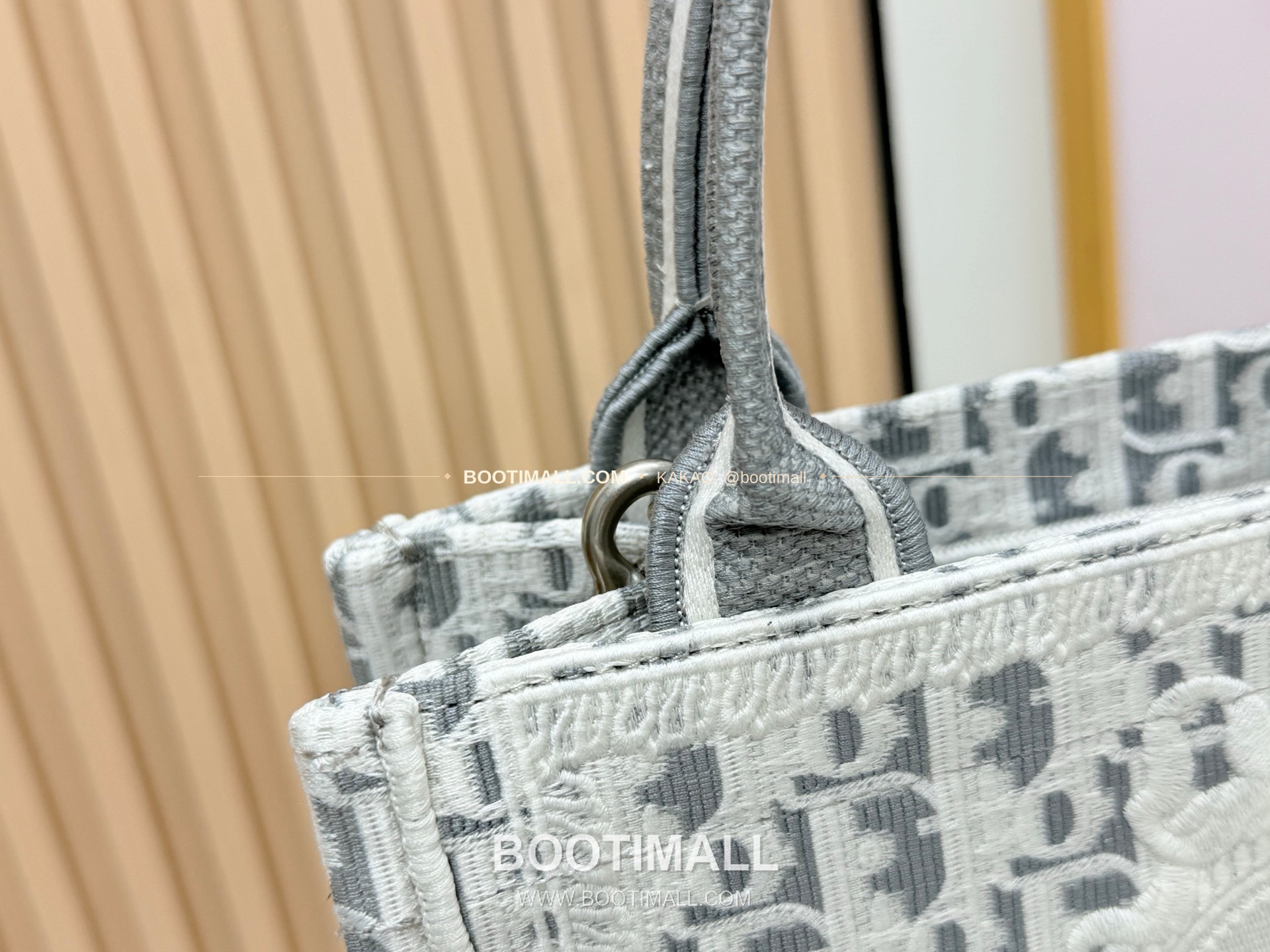 디올 JWA 캔버스 북토트 리프미러 스몰 토트백 Dior JWA Canvas Book Tote Leaf Mirror Small Tote Bag 8835 26cm 6