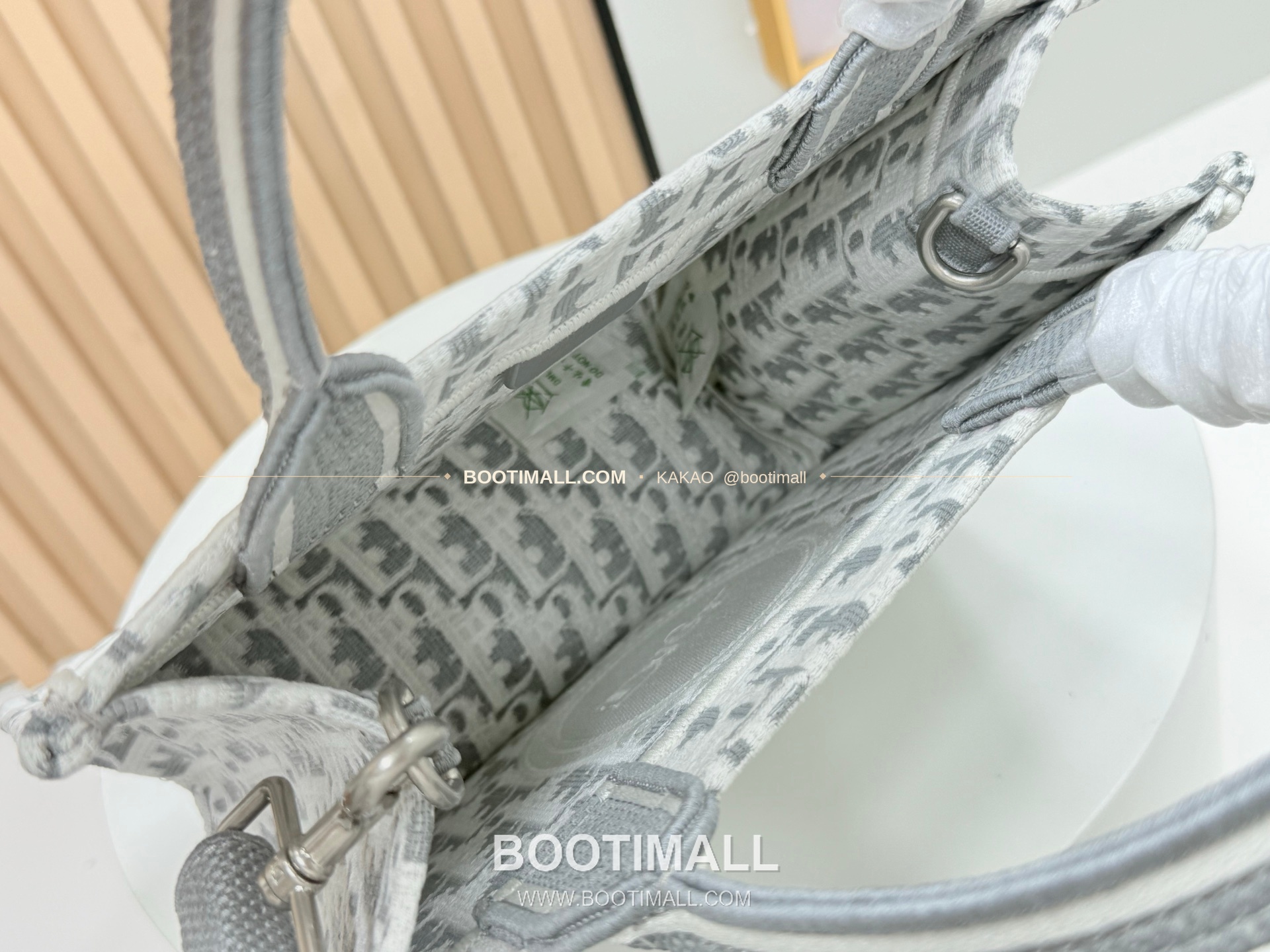 디올 JWA 캔버스 북토트 리프미러 스몰 토트백 Dior JWA Canvas Book Tote Leaf Mirror Small Tote Bag 8835 26cm 9