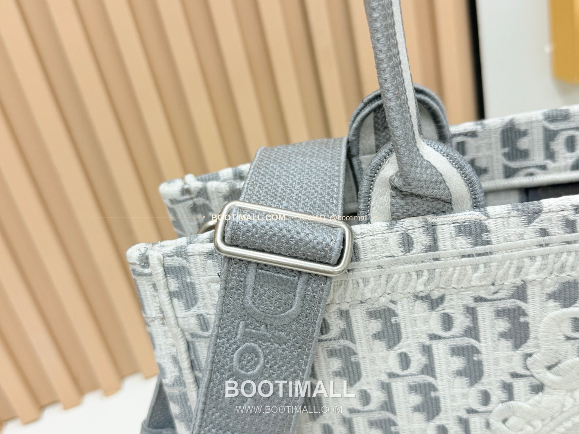 디올 JWA 캔버스 북토트 리프미러 미디엄 토트백 Dior JWA Canvas Book Tote Leaf Mirror Medium Tote Bag 8834 36cm 6