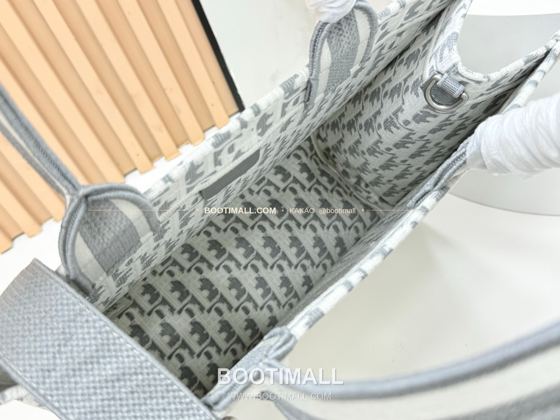 디올 JWA 캔버스 북토트 리프미러 미디엄 토트백 Dior JWA Canvas Book Tote Leaf Mirror Medium Tote Bag 8834 36cm 9