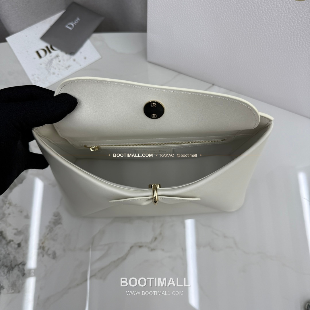 디올 2026SS 레더 보우디테일 화이트 토트백 Dior 2026 SS Leather Bow Detail White Tote Bag 7038 28cm 8