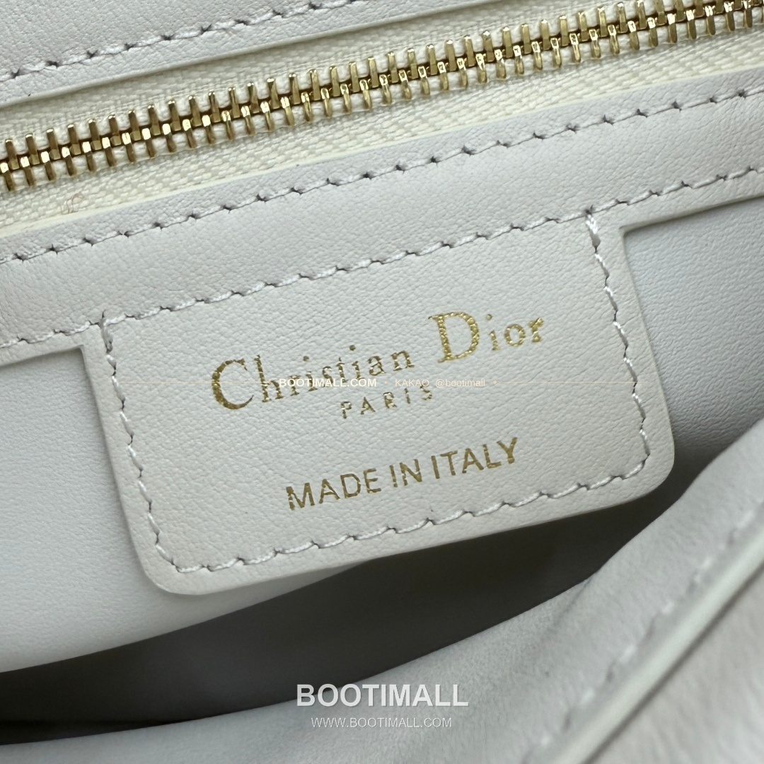 디올 2026SS 레더 보우디테일 화이트 토트백 Dior 2026 SS Leather Bow Detail White Tote Bag 7038 28cm 9