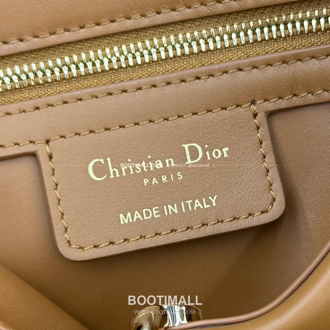 디올 2026SS 레더 보우디테일 화이트 토트백 Dior 2026 SS Leather Bow Detail White Tote Bag 7038 28cm 9