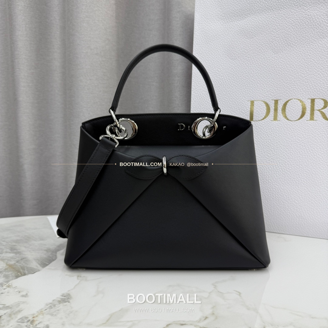 디올 2026SS 레더 보우디테일 화이트 토트백 Dior 2026 SS Leather Bow Detail White Tote Bag 7038 28cm 1