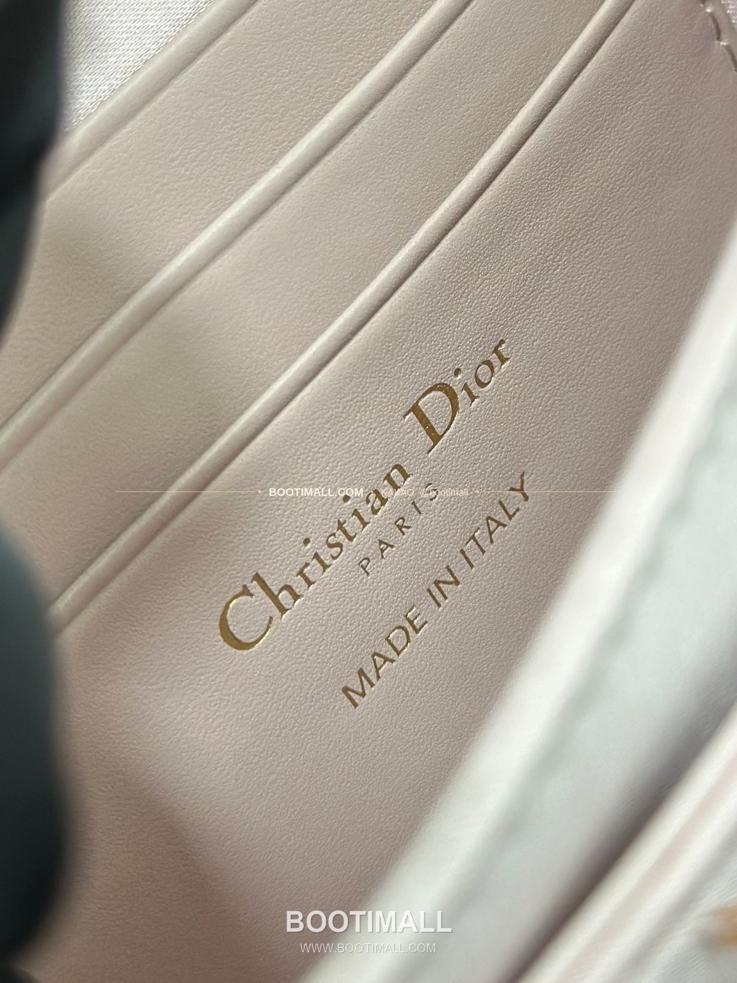 디올 미스디올 새틴 자수비즈 보우 핑크 미니 체인백 Dior Miss Dior Satin Embroidery Beads Bow Pink Mini Chain Bag M0997 21cm 9