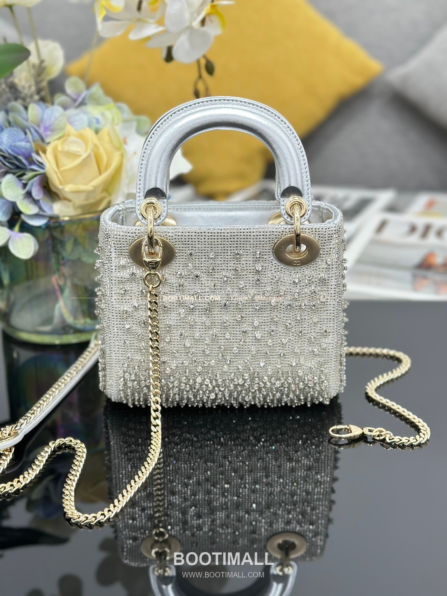 디올 레이디디올 비즈자수 램스킨 실버 미니 토트백 Dior Lady Dior Beaded Embroidery Lambskin Silver Mini Tote Bag M0505 17cm 2