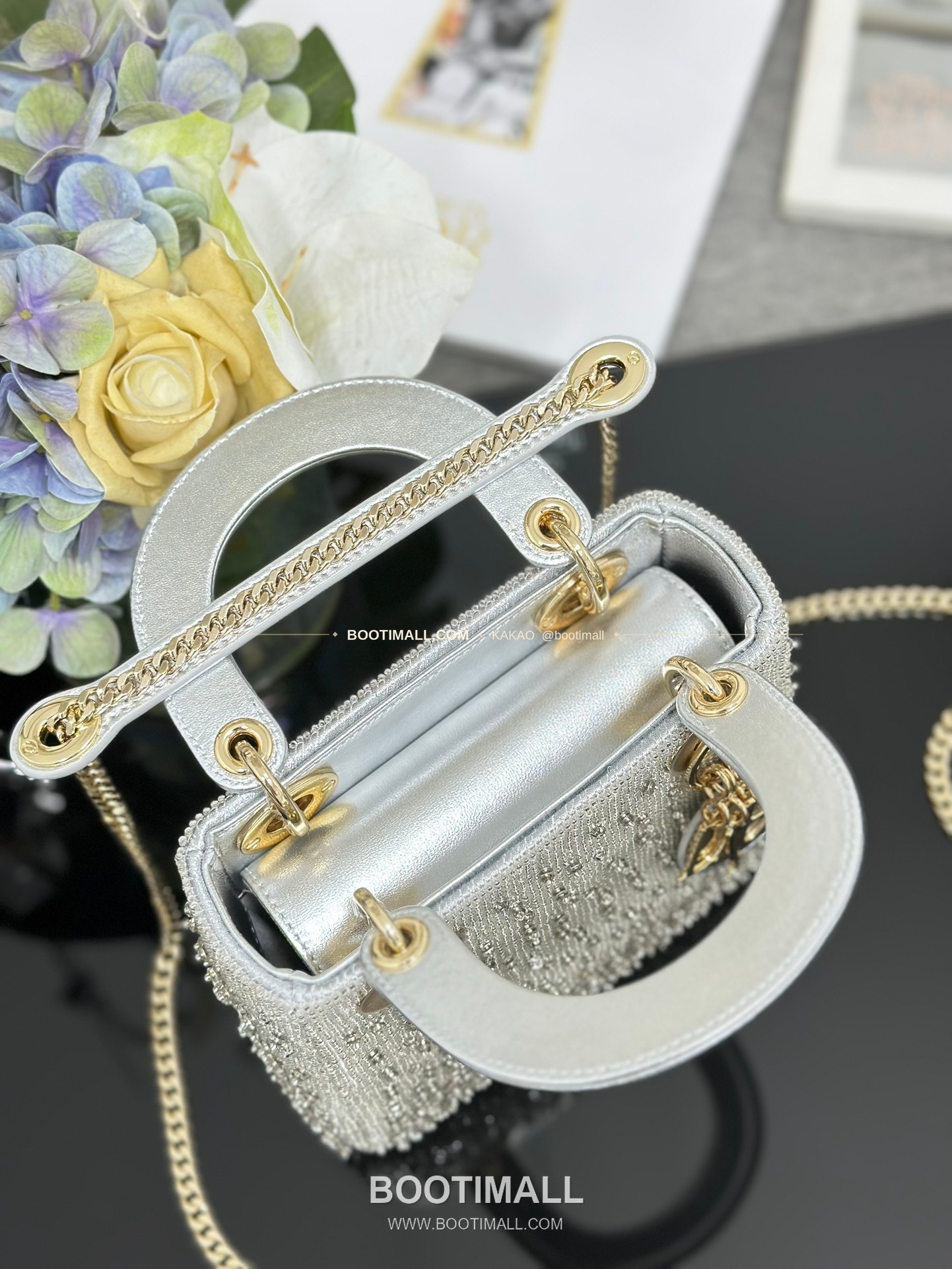 디올 레이디디올 비즈자수 램스킨 실버 미니 토트백 Dior Lady Dior Beaded Embroidery Lambskin Silver Mini Tote Bag M0505 17cm 7