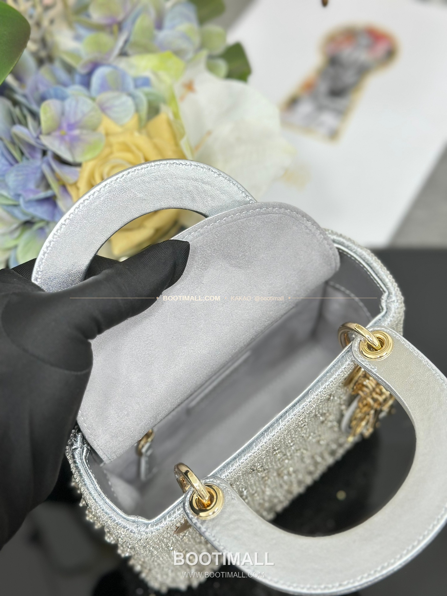 디올 레이디디올 비즈자수 램스킨 실버 미니 토트백 Dior Lady Dior Beaded Embroidery Lambskin Silver Mini Tote Bag M0505 17cm 8