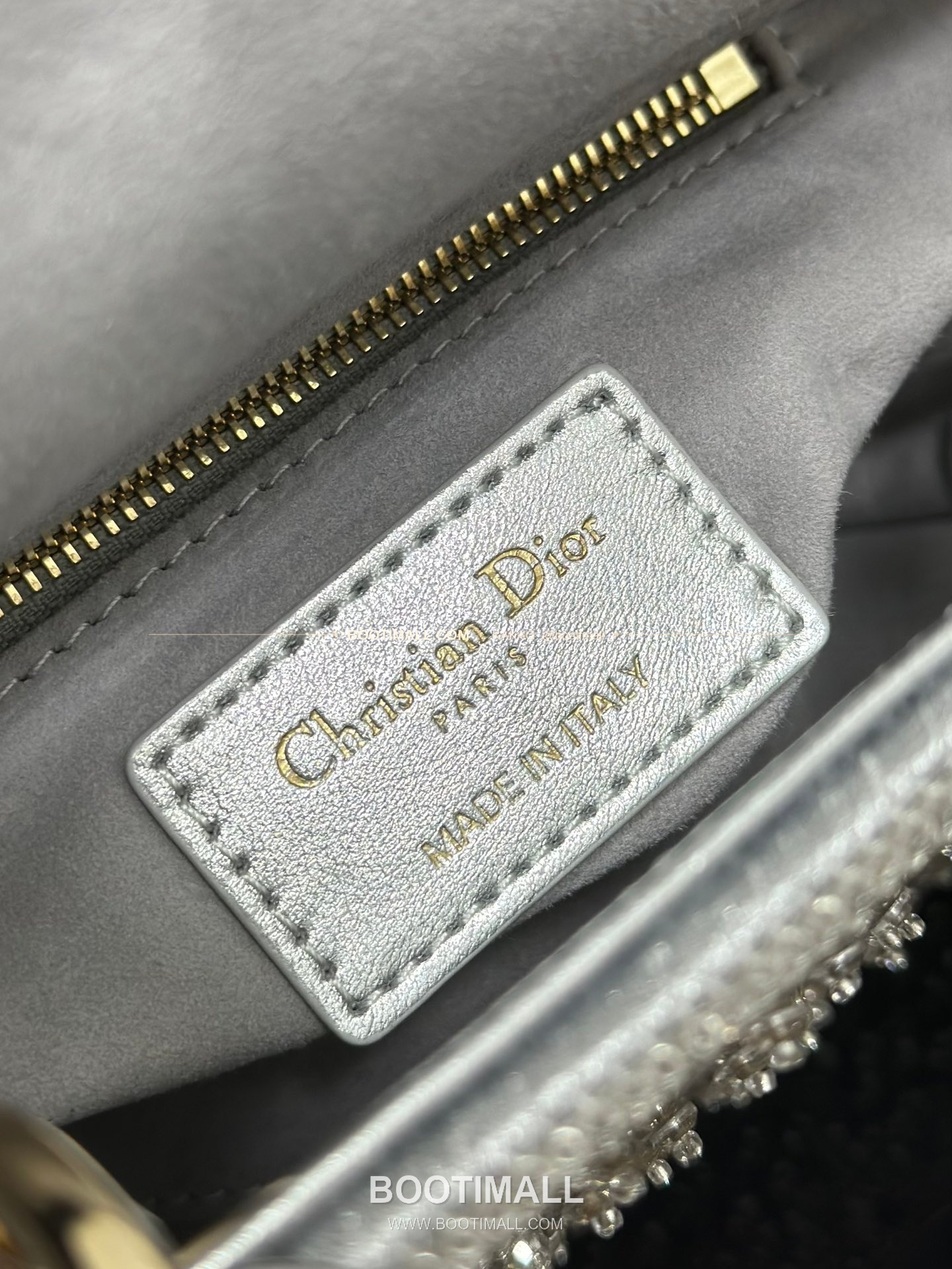 디올 레이디디올 비즈자수 램스킨 실버 미니 토트백 Dior Lady Dior Beaded Embroidery Lambskin Silver Mini Tote Bag M0505 17cm 9