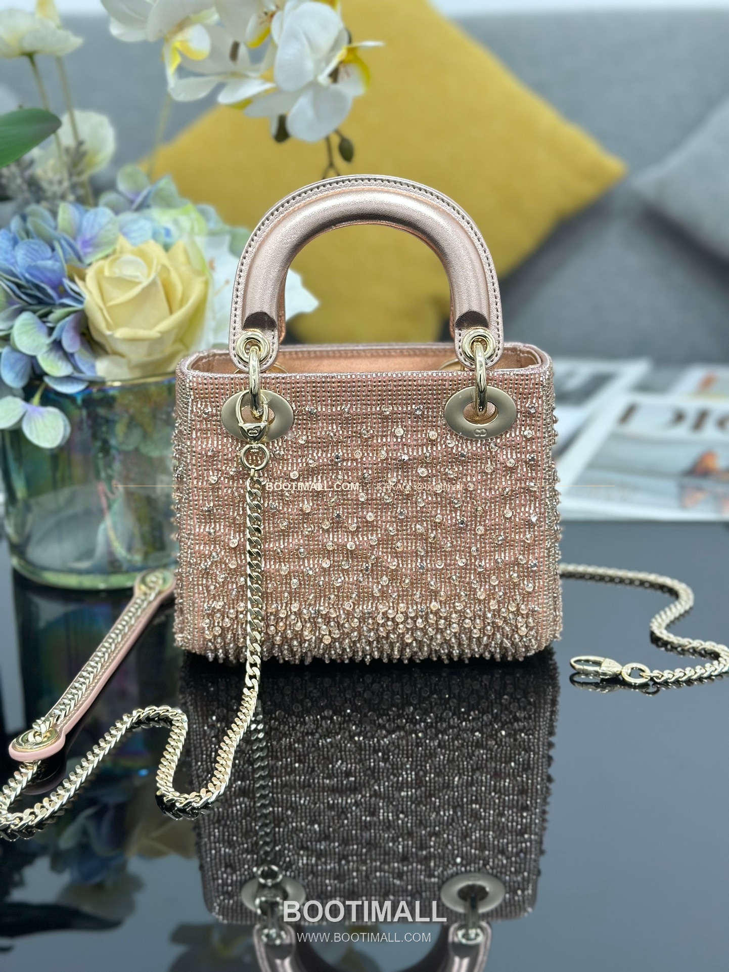 디올 레이디디올 비즈자수 램스킨 실버 미니 토트백 Dior Lady Dior Beaded Embroidery Lambskin Silver Mini Tote Bag M0505 17cm 2