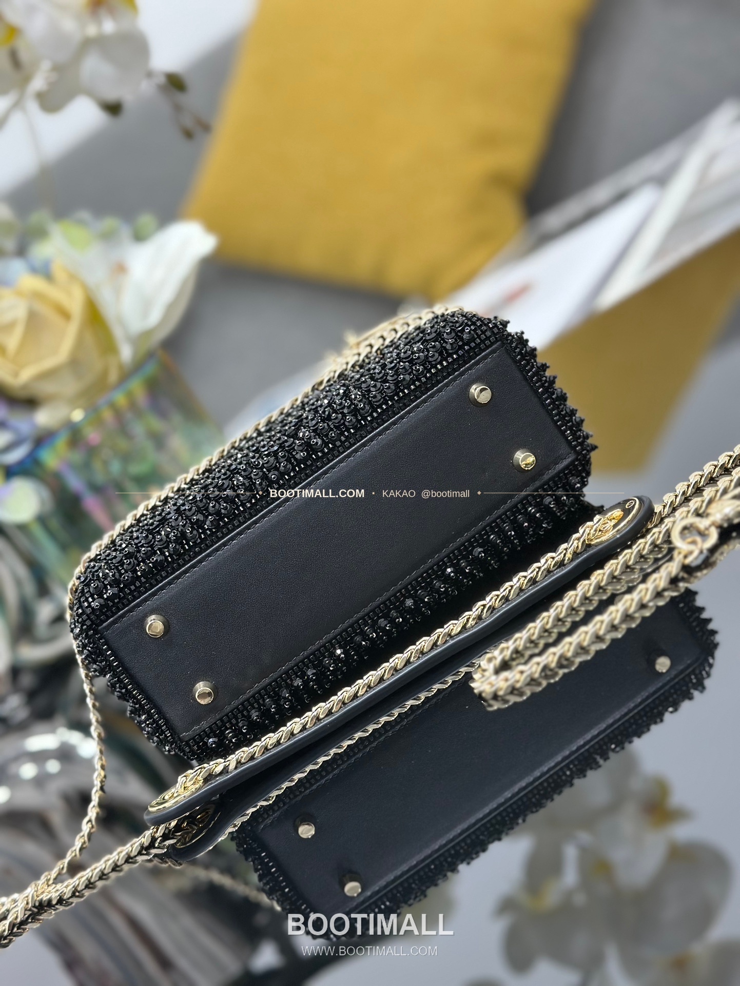 디올 레이디디올 비즈자수 램스킨 실버 미니 토트백 Dior Lady Dior Beaded Embroidery Lambskin Silver Mini Tote Bag M0505 17cm 4