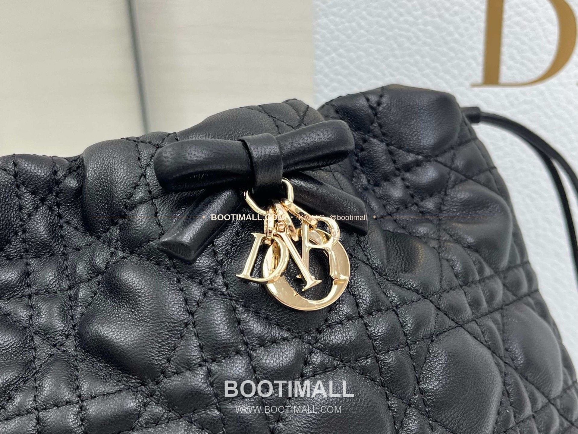 디올 아디오러블 램스킨 카나쥬 보우 블랙 버킷백 Dior Adiorable Lambskin Cannage Bow Black Bucket Bag 22cm 3