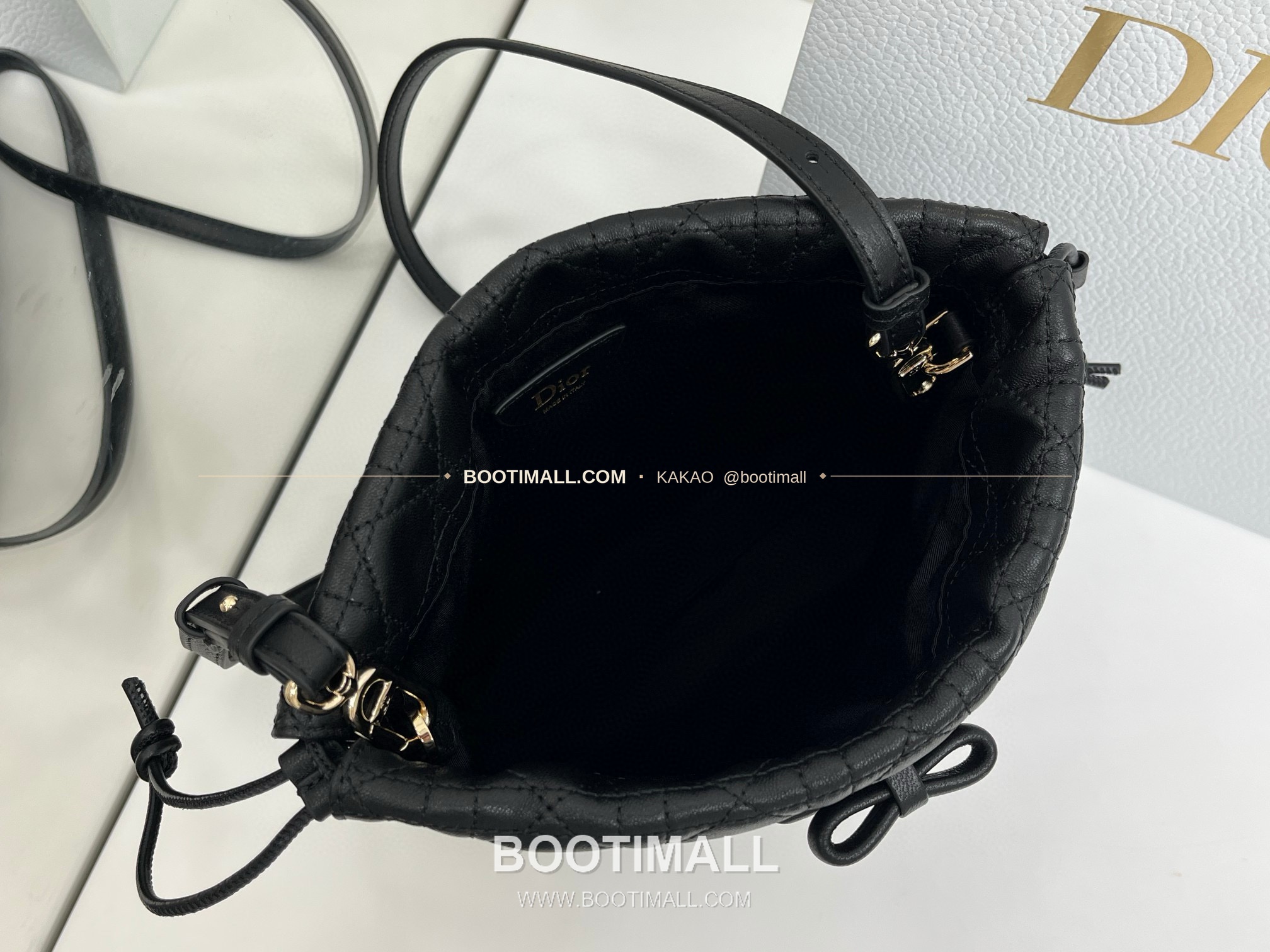 디올 아디오러블 램스킨 카나쥬 보우 블랙 버킷백 Dior Adiorable Lambskin Cannage Bow Black Bucket Bag 22cm 8