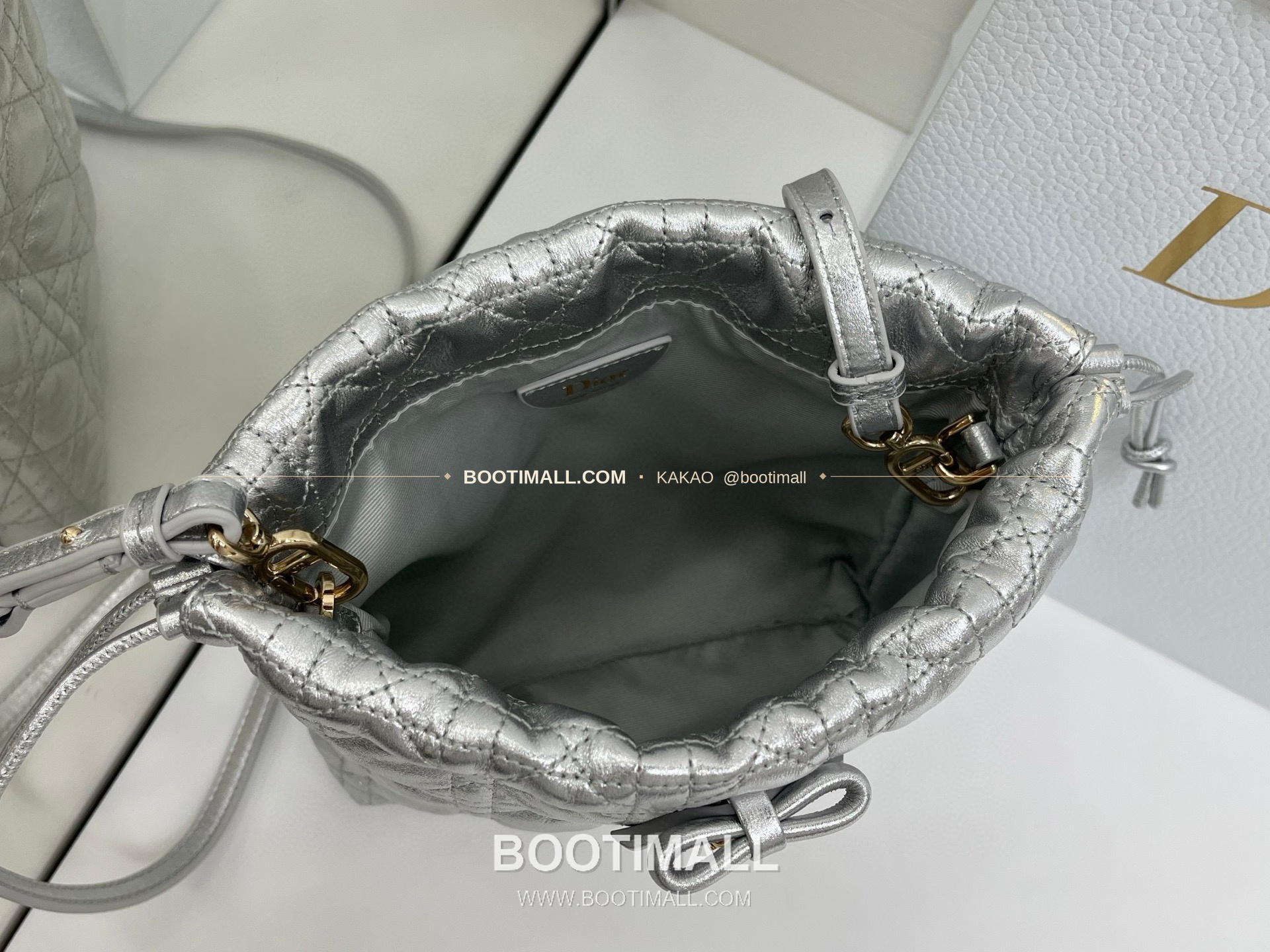 디올 아디오러블 램스킨 카나쥬 보우 블랙 버킷백 Dior Adiorable Lambskin Cannage Bow Black Bucket Bag 22cm 8