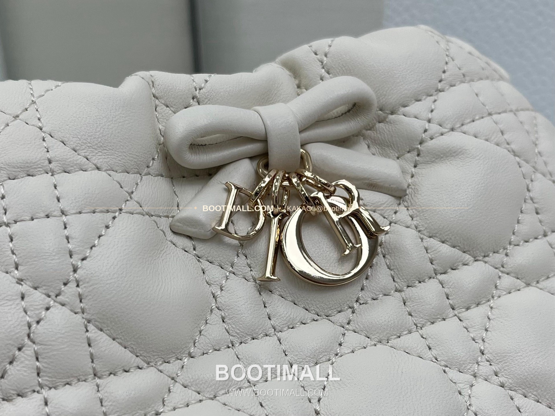 디올 아디오러블 램스킨 카나쥬 보우 블랙 버킷백 Dior Adiorable Lambskin Cannage Bow Black Bucket Bag 22cm 3