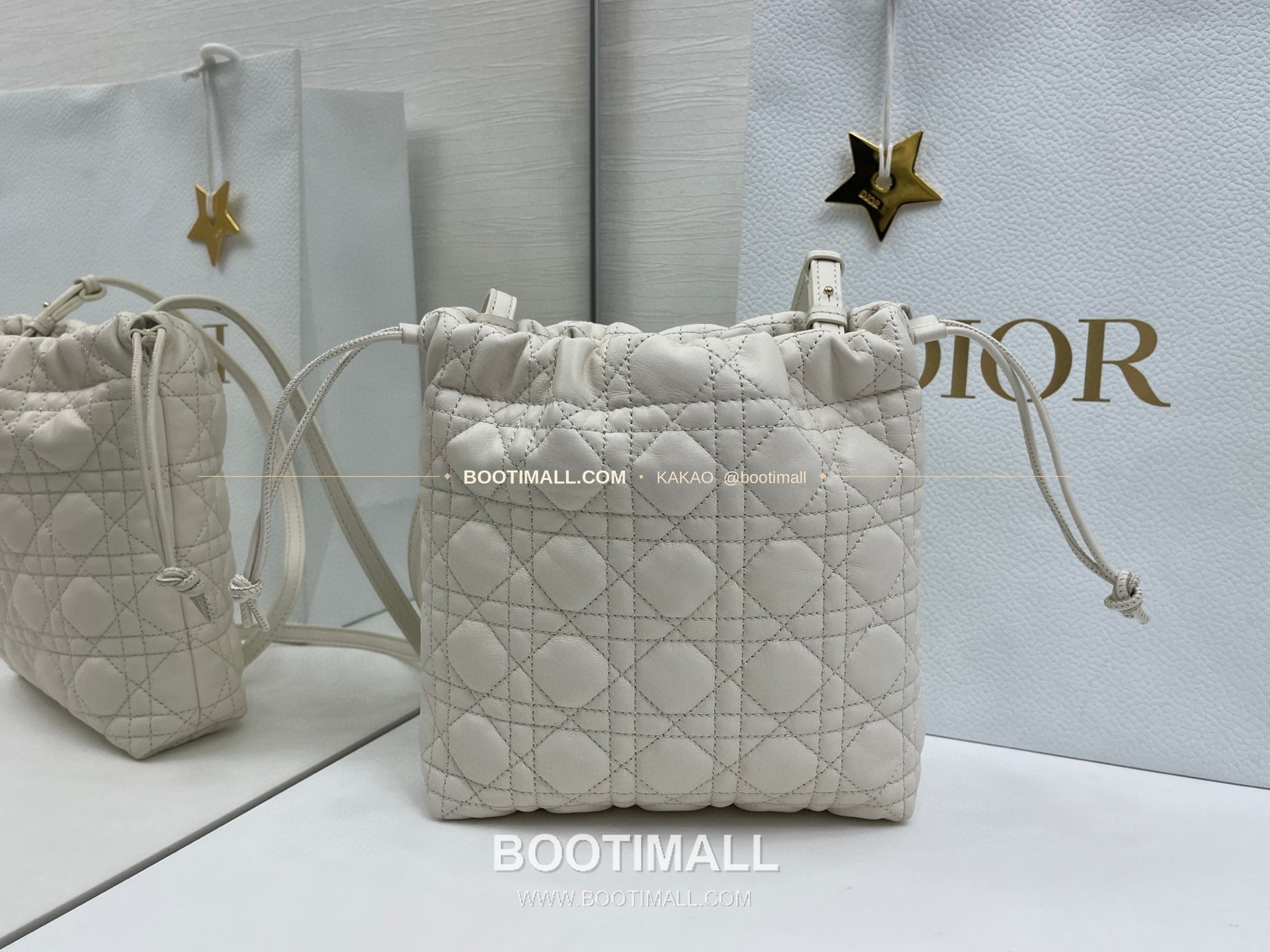 디올 아디오러블 램스킨 카나쥬 보우 블랙 버킷백 Dior Adiorable Lambskin Cannage Bow Black Bucket Bag 22cm 4