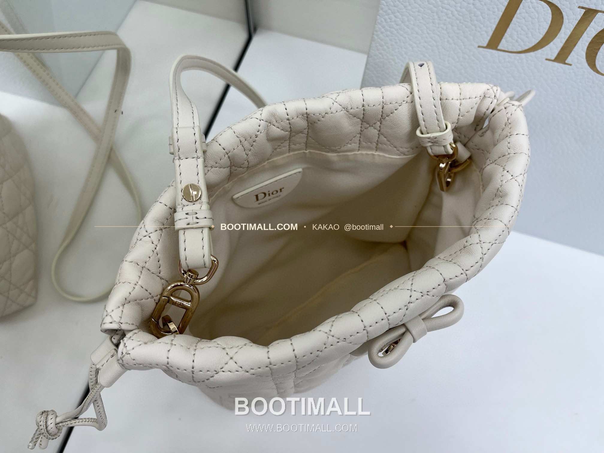 디올 아디오러블 램스킨 카나쥬 보우 블랙 버킷백 Dior Adiorable Lambskin Cannage Bow Black Bucket Bag 22cm 8