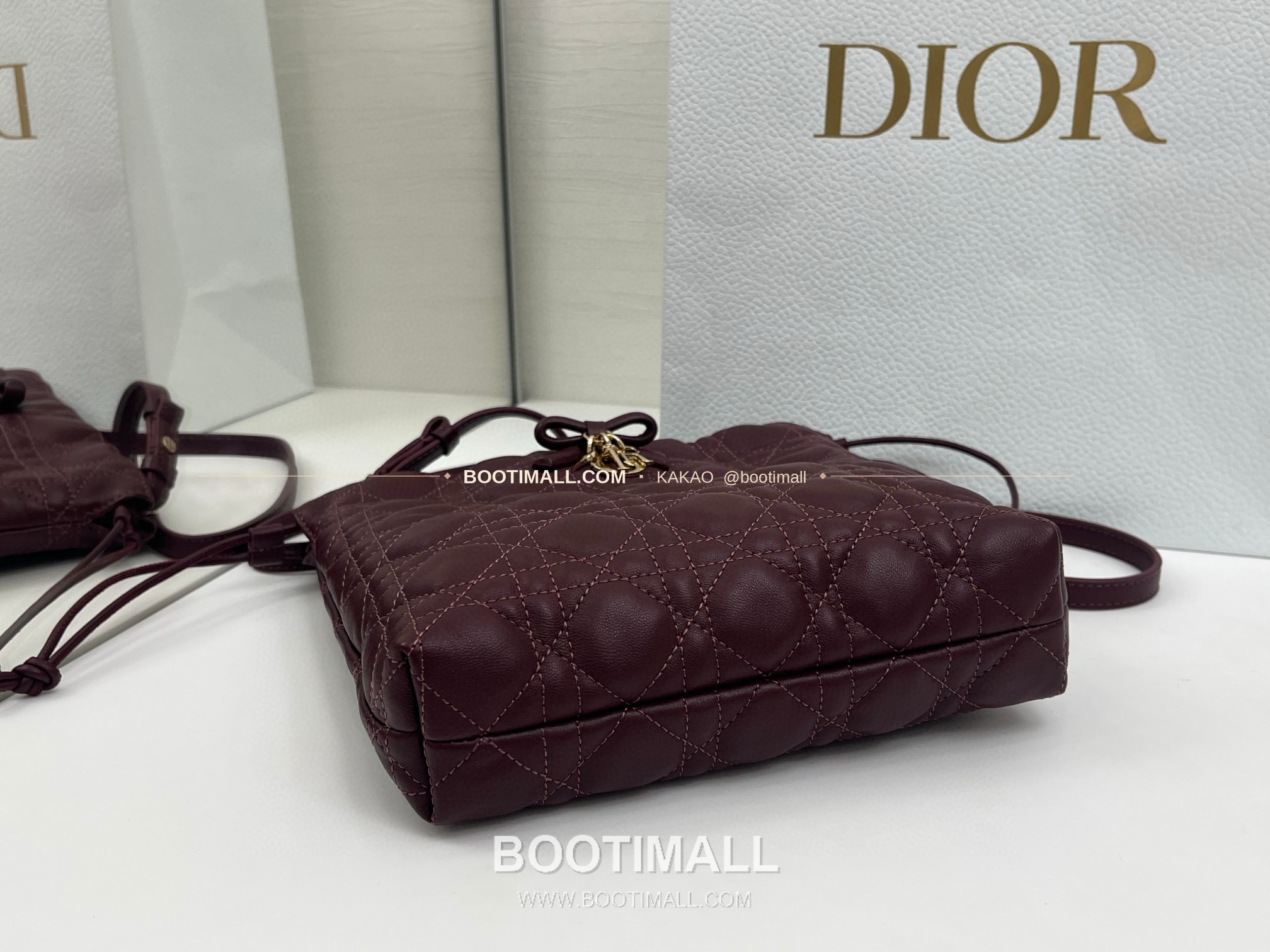 디올 아디오러블 램스킨 카나쥬 보우 블랙 버킷백 Dior Adiorable Lambskin Cannage Bow Black Bucket Bag 22cm 7