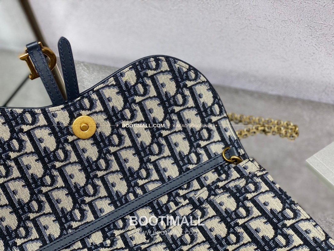 디올 새들 레더 체인 WOC 블랙 미니 체인백 Dior Saddle Leather Chain WOC Black Mini Chain Bag 2042 21cm 7