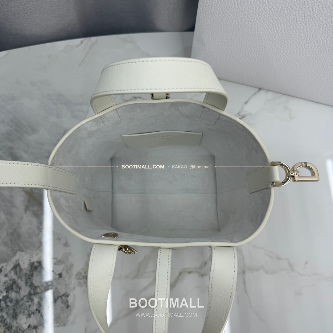 디올 투주르 레더 CD락 카나쥬 아이보리 토트백 Dior Toujours Leather CD Lock Cannage Ivory Tote Bag M2835 18.5cm 10