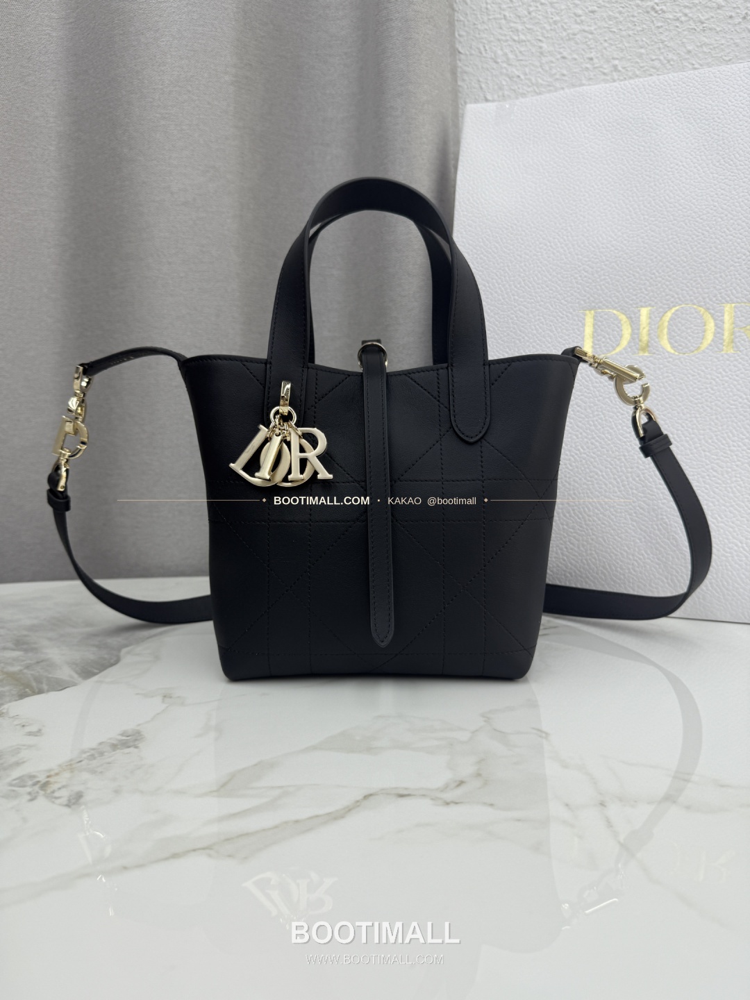 디올 투주르 레더 CD락 카나쥬 아이보리 토트백 Dior Toujours Leather CD Lock Cannage Ivory Tote Bag M2835 18.5cm 1