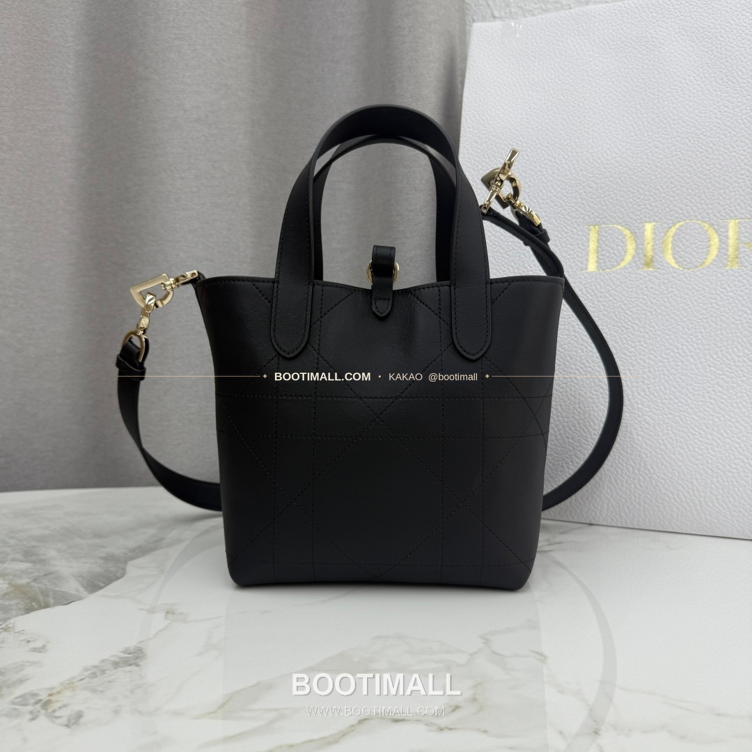 디올 투주르 레더 CD락 카나쥬 아이보리 토트백 Dior Toujours Leather CD Lock Cannage Ivory Tote Bag M2835 18.5cm 5