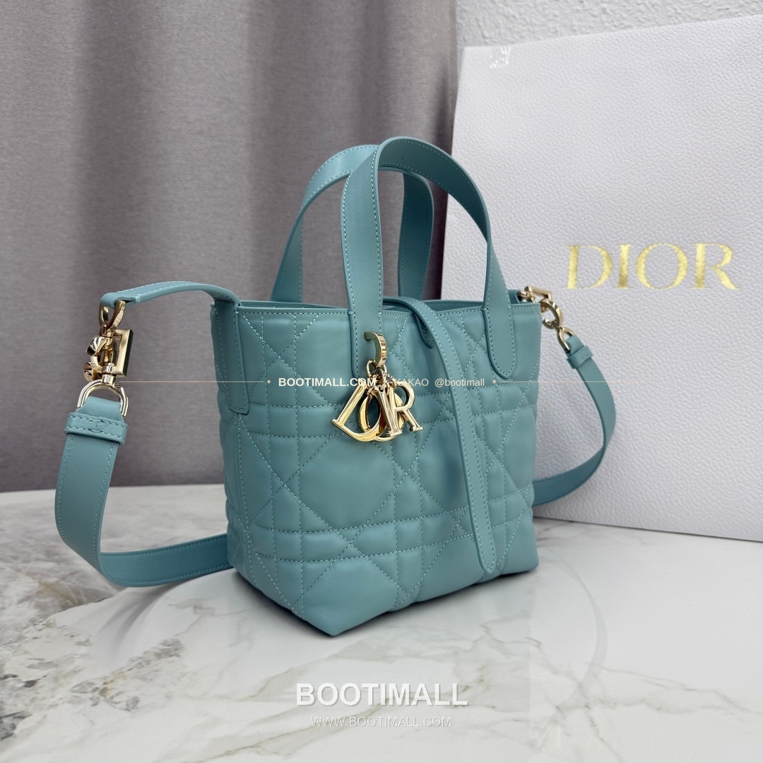 디올 투주르 레더 CD락 카나쥬 아이보리 토트백 Dior Toujours Leather CD Lock Cannage Ivory Tote Bag M2835 18.5cm 4