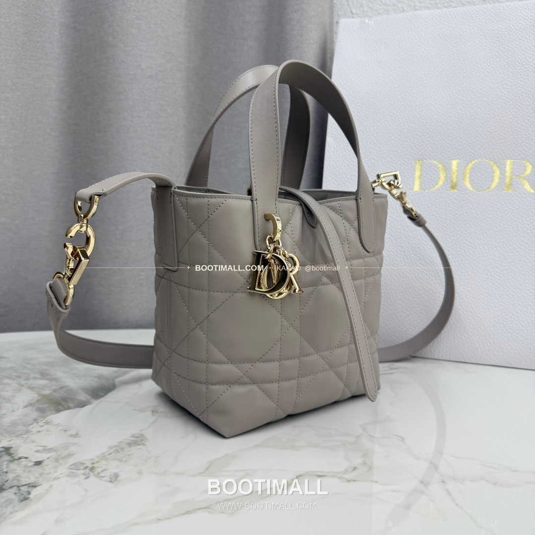 디올 투주르 레더 CD락 카나쥬 아이보리 토트백 Dior Toujours Leather CD Lock Cannage Ivory Tote Bag M2835 18.5cm 4