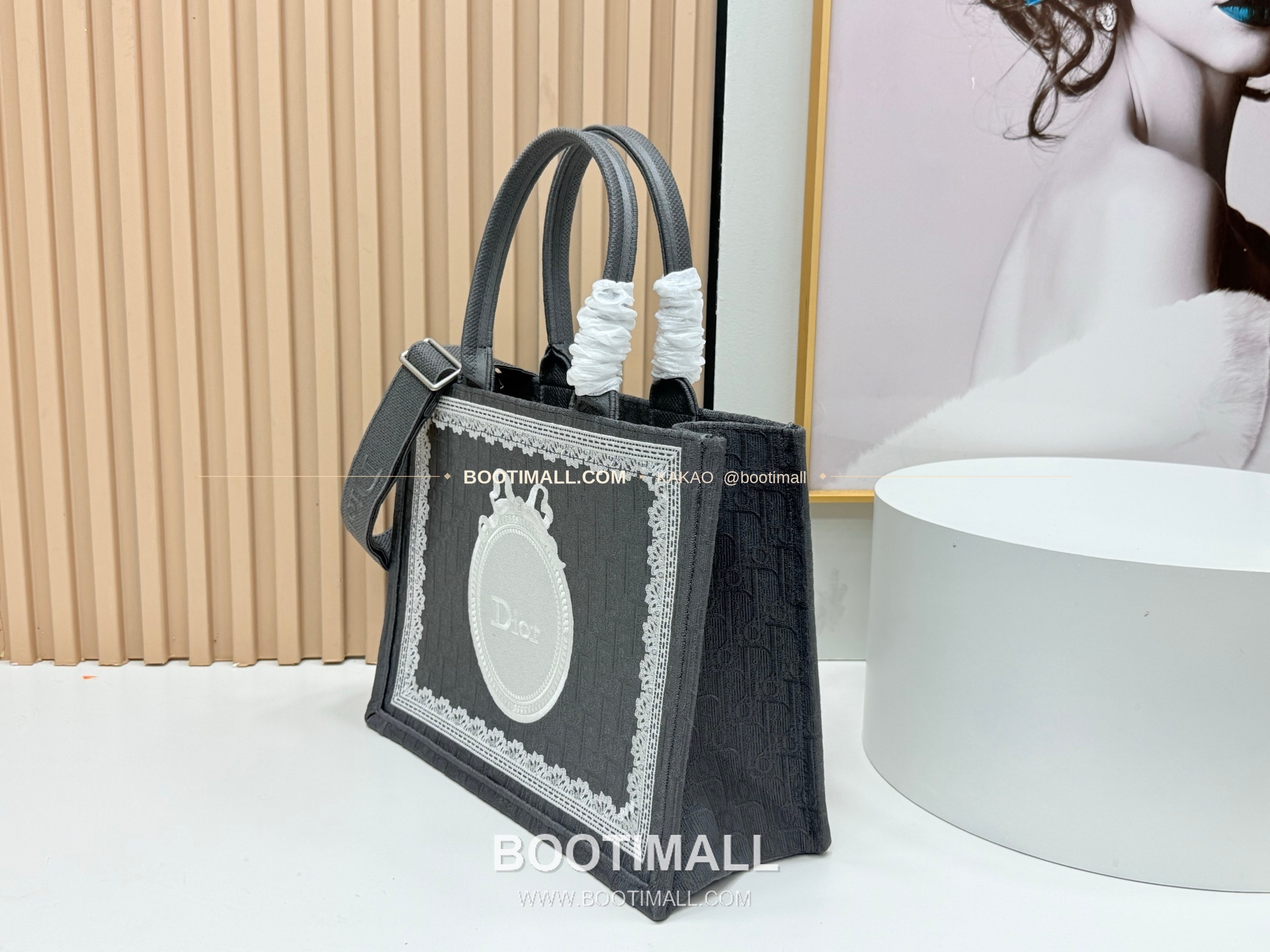 디올 JWA 캔버스 북토트 미디엄 토트백 Dior JWA Canvas Book Tote Medium Tote Bag 8834 36cm 3