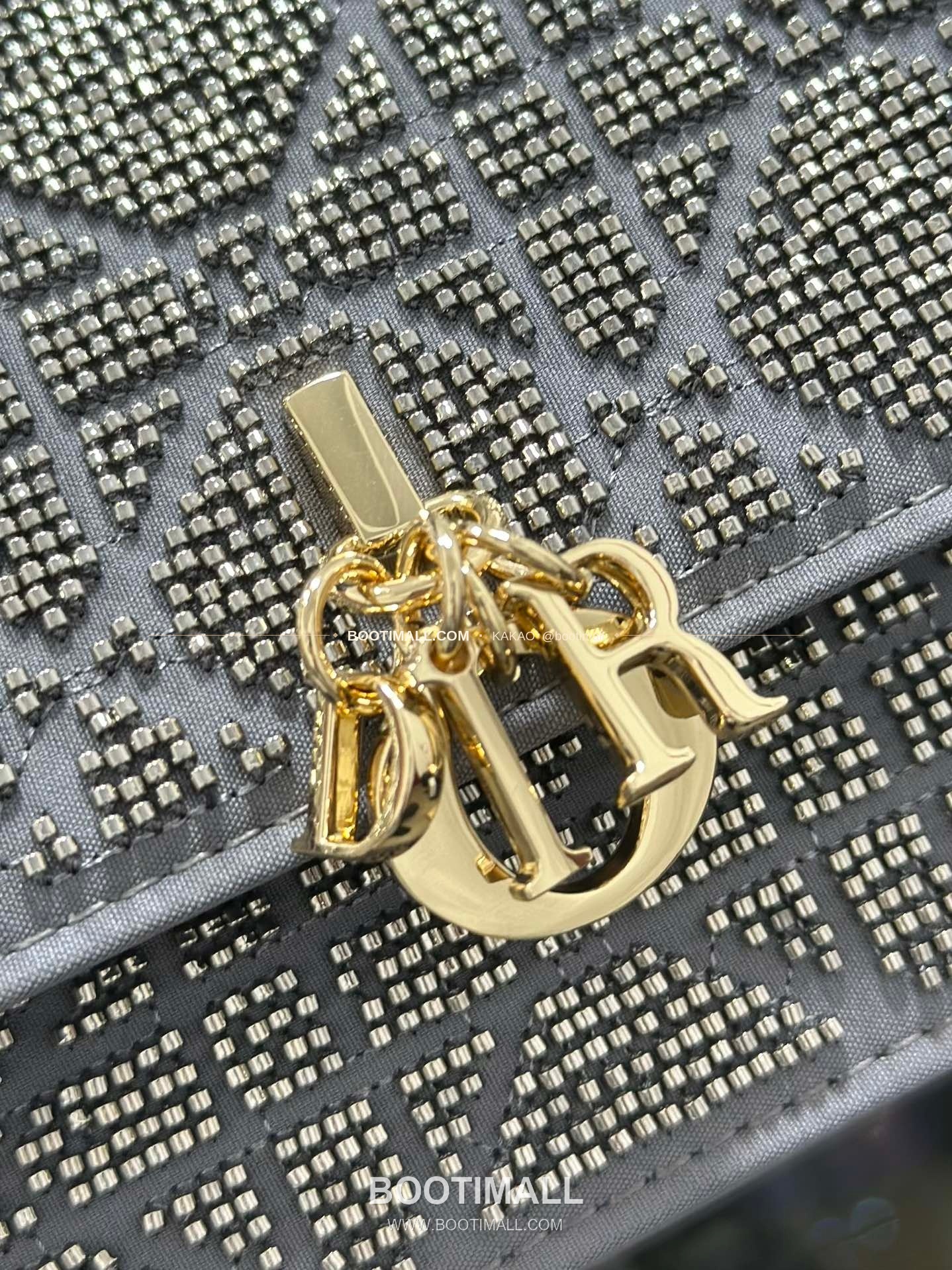 디올 미스디올 새틴 비즈자수 그레이 미니 체인백 Dior Miss Dior Satin Beaded Embroidery Grey Mini Chain Bag M0997 21cm 6