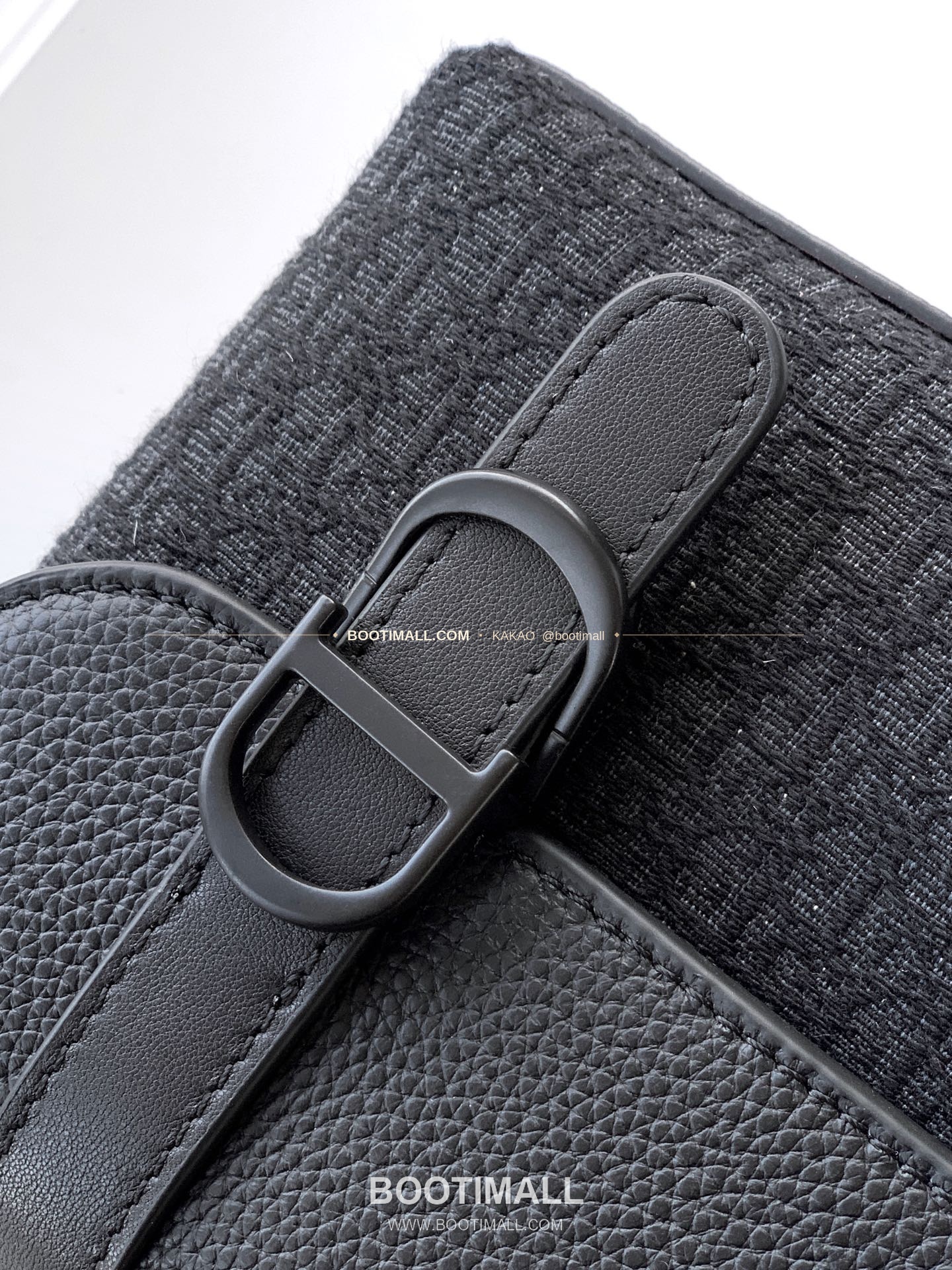 디올 데일리 오블리크 캔버스 레더 블랙 플랩 메신저백 Dior Daily Oblique Canvas Leather Black Flap Messenger Bag 2ESCA598YNU 20cm 6