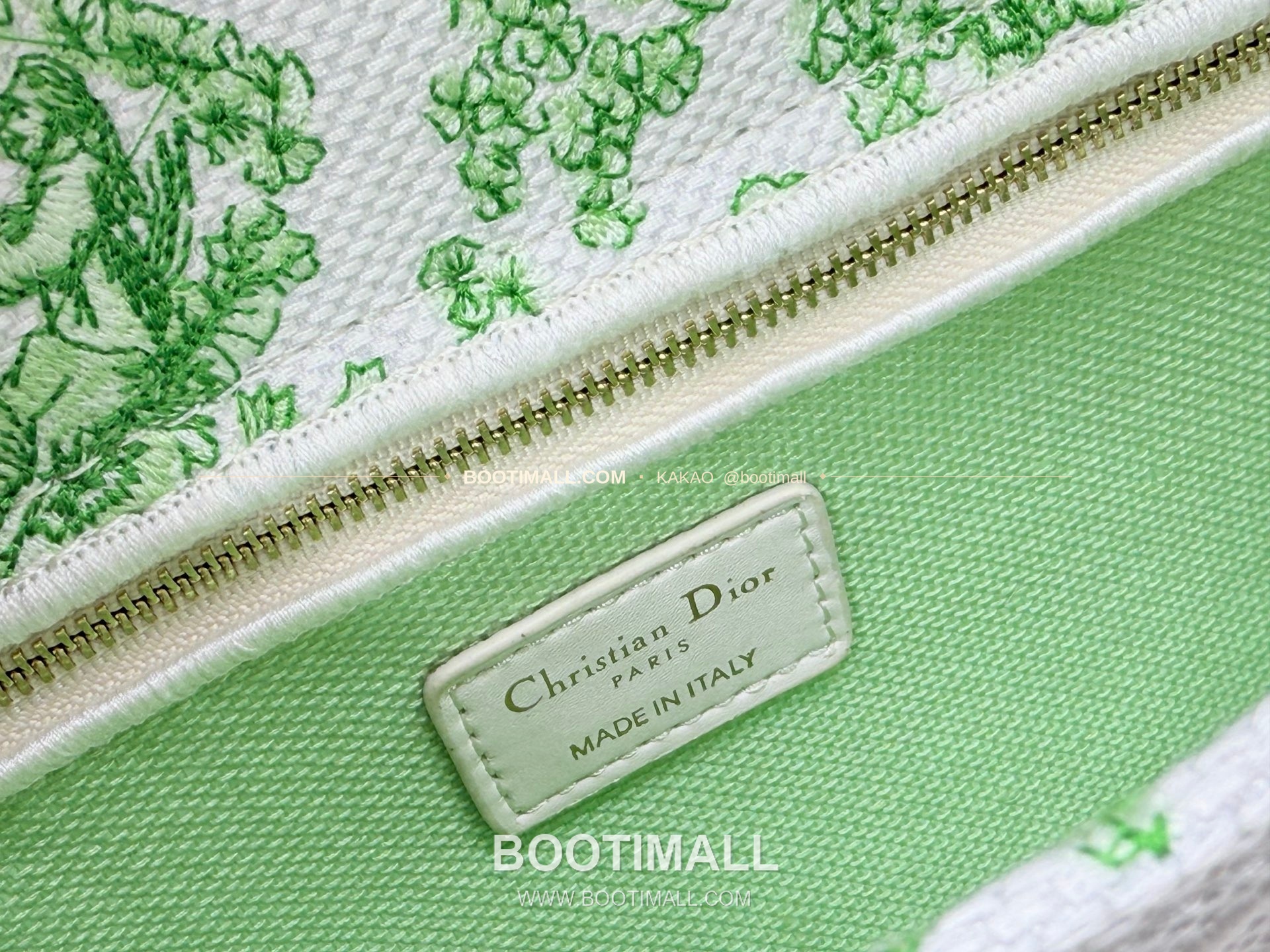 디올 레이디디올 자수 플로럴 멀티 미디엄 토트백 Dior Lady Dior Embroidered Floral Multi Medium Tote Bag 9920 24cm 8