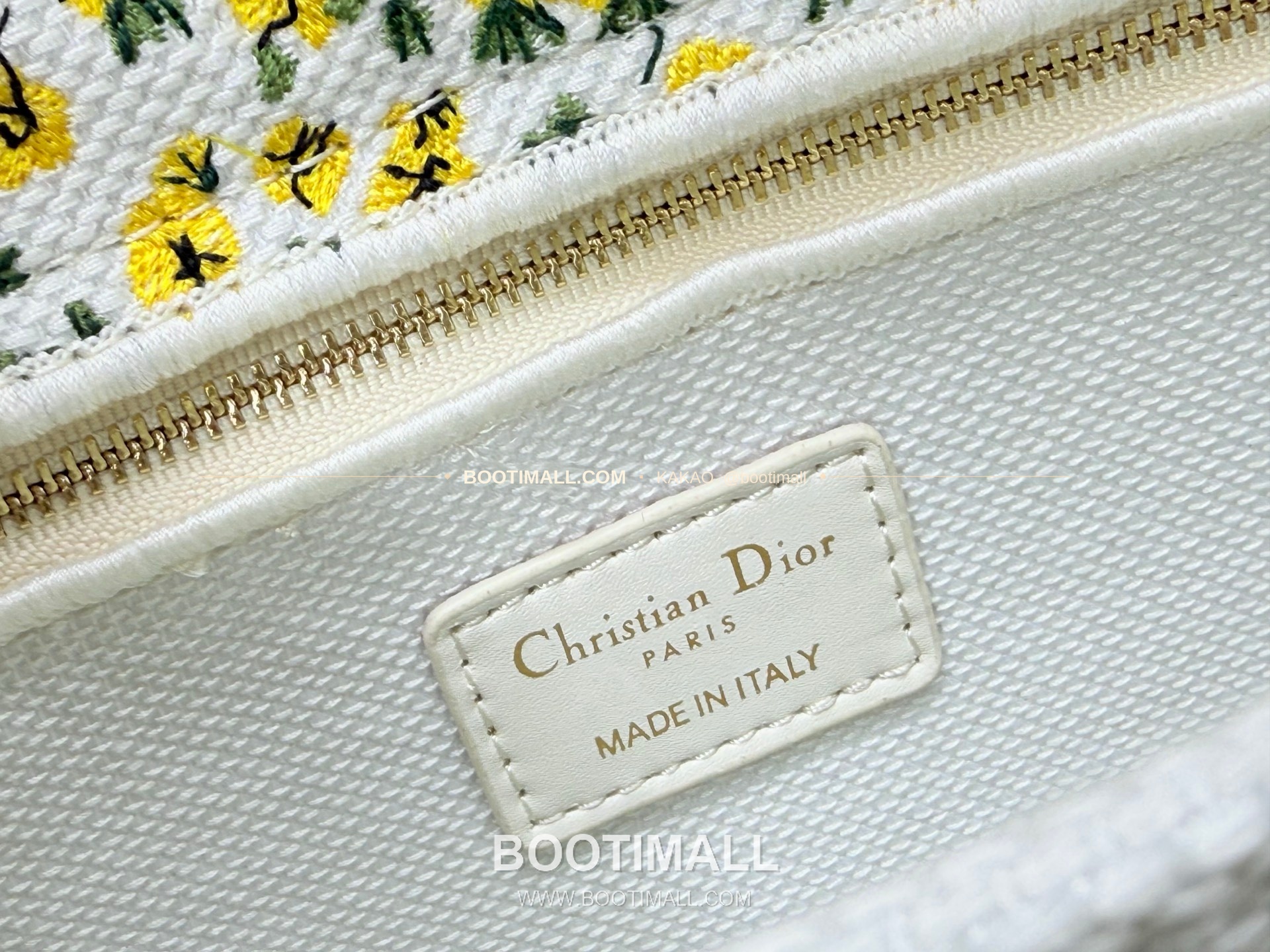 디올 레이디디올 자수 플로럴 멀티 미디엄 토트백 Dior Lady Dior Embroidered Floral Multi Medium Tote Bag 9920 24cm 8