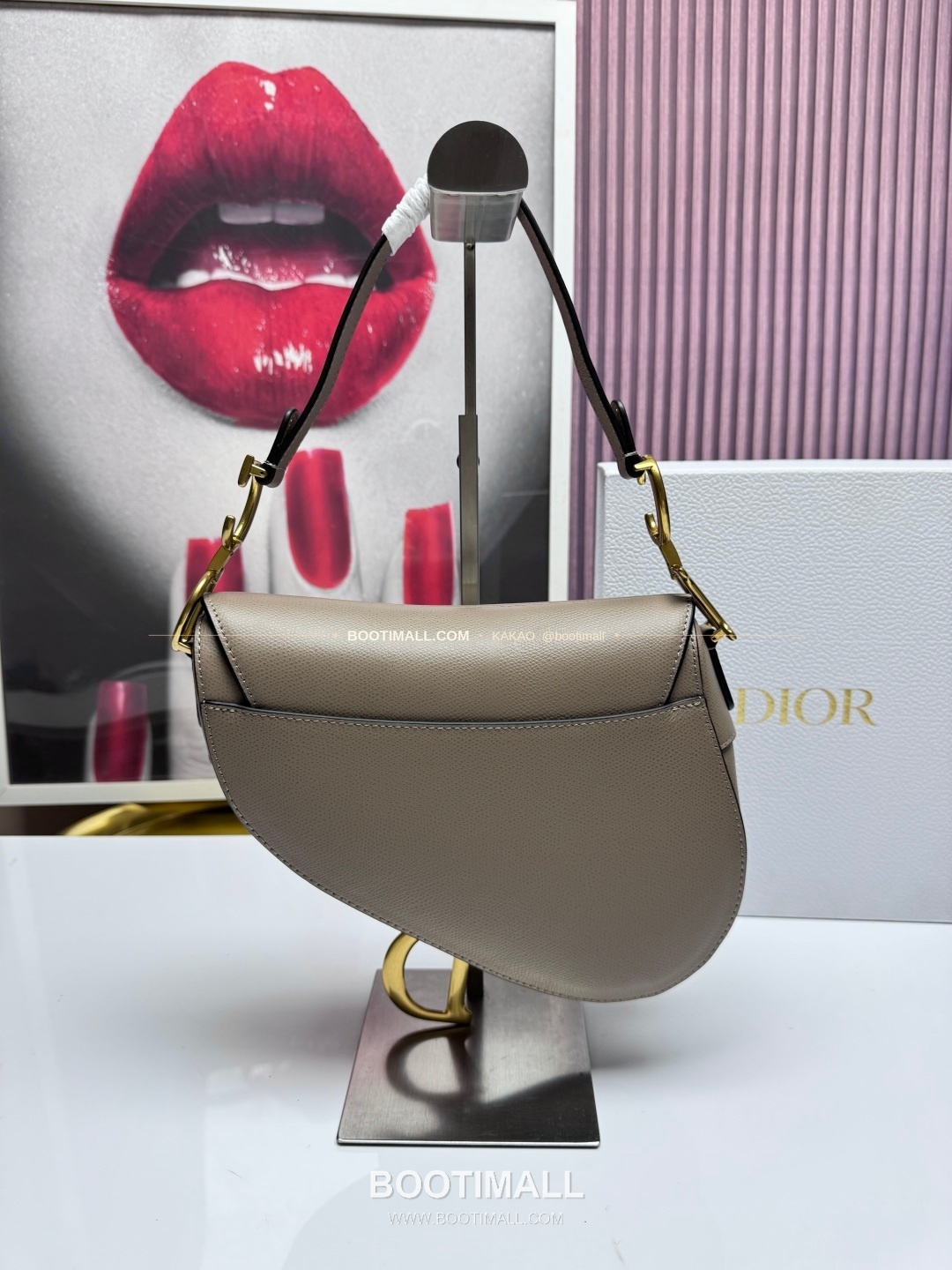 디올 새들 레더 CD로고 라지 숄더백 Dior Saddle Leather CD Logo Black Large Shoulder Bag 24cm 5