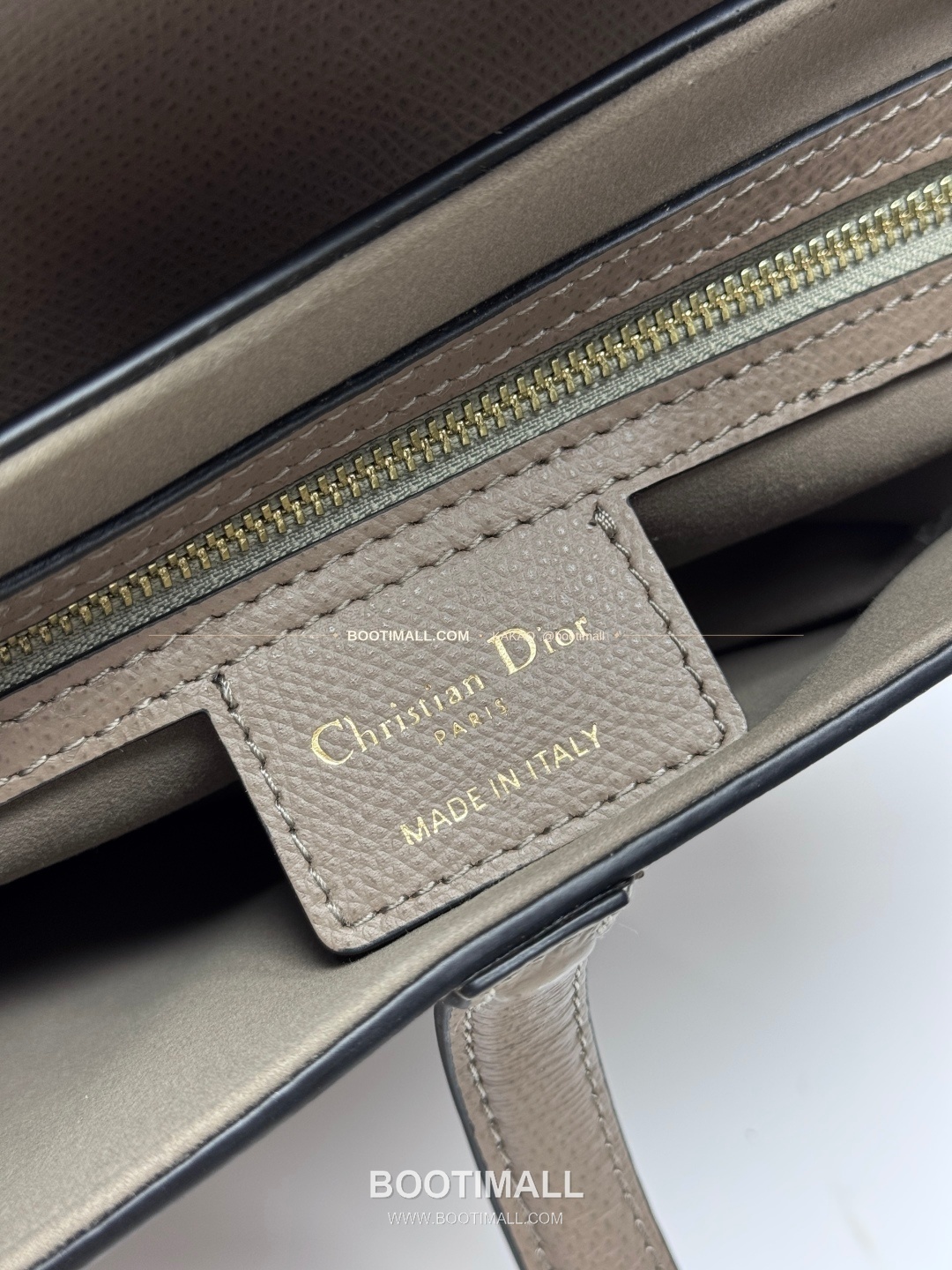 디올 새들 레더 CD로고 라지 숄더백 Dior Saddle Leather CD Logo Black Large Shoulder Bag 24cm 6