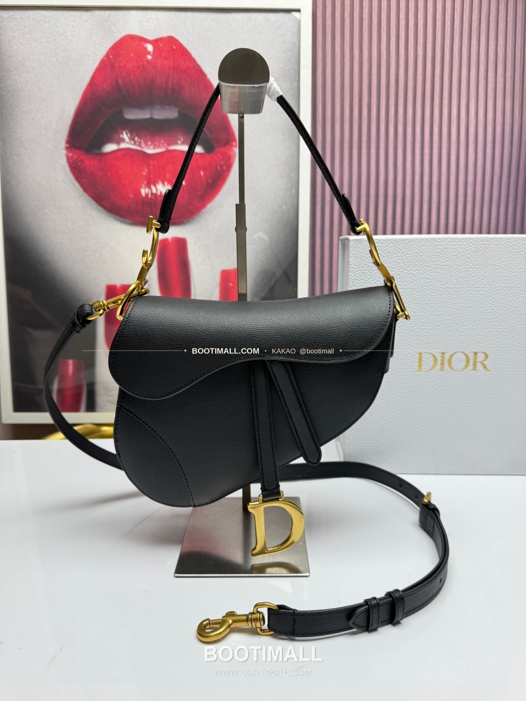 디올 새들 레더 CD로고 라지 숄더백 Dior Saddle Leather CD Logo Black Large Shoulder Bag 24cm 1