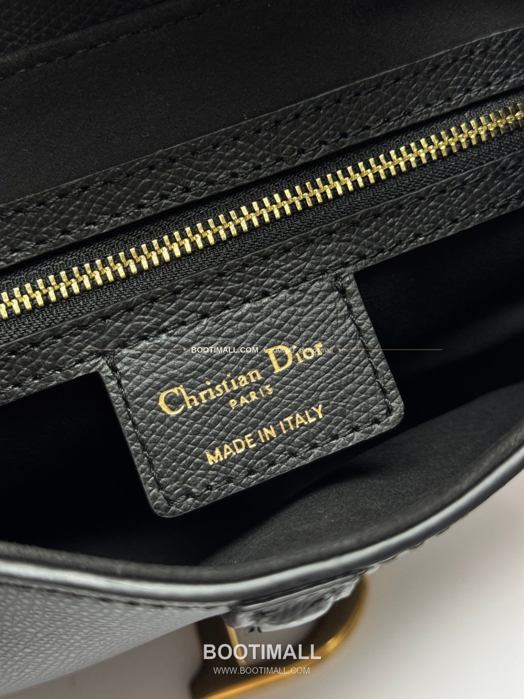디올 새들 레더 CD로고 라지 숄더백 Dior Saddle Leather CD Logo Black Large Shoulder Bag 24cm 8