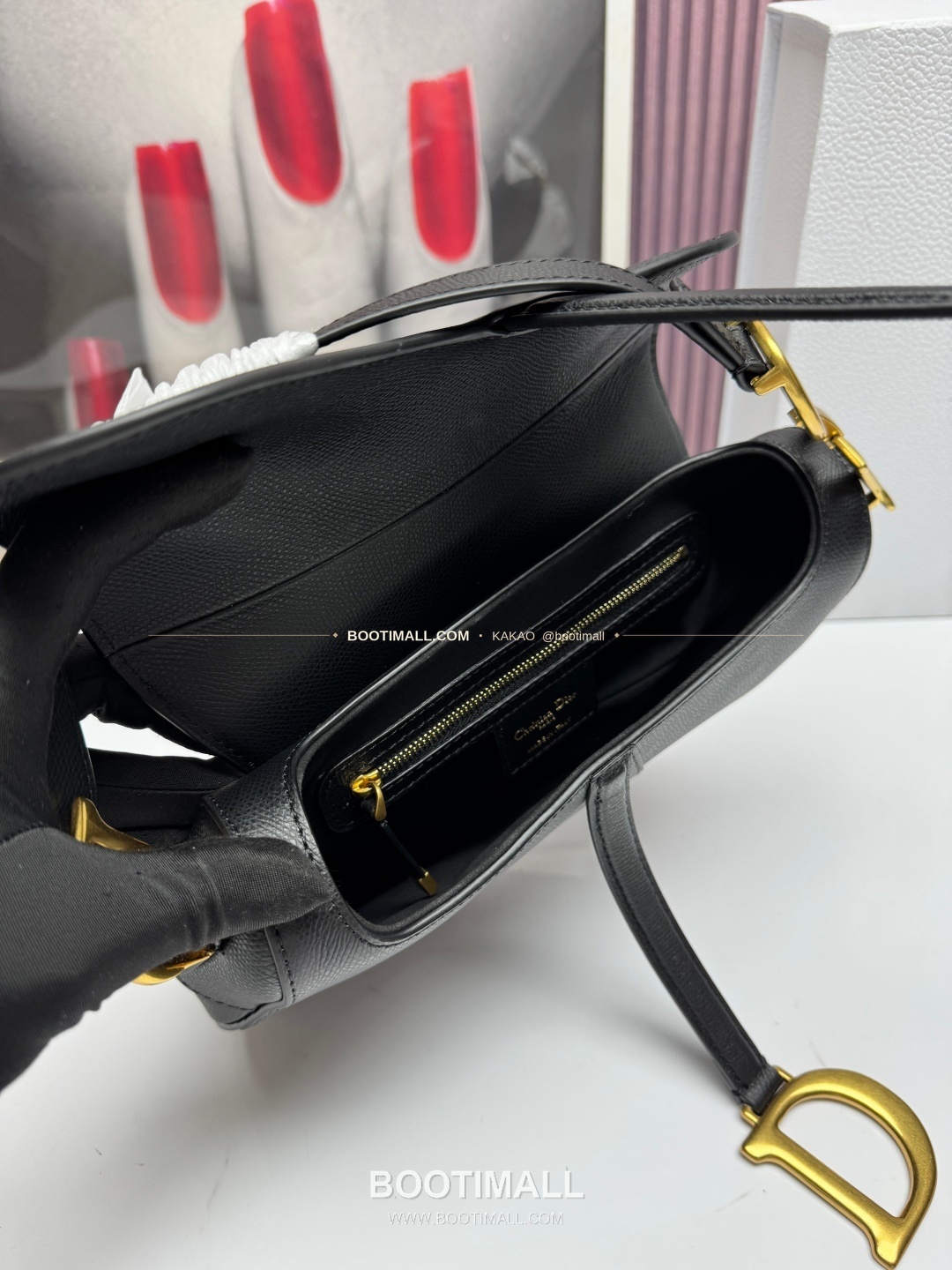 디올 새들 레더 CD로고 라지 숄더백 Dior Saddle Leather CD Logo Black Large Shoulder Bag 24cm 9