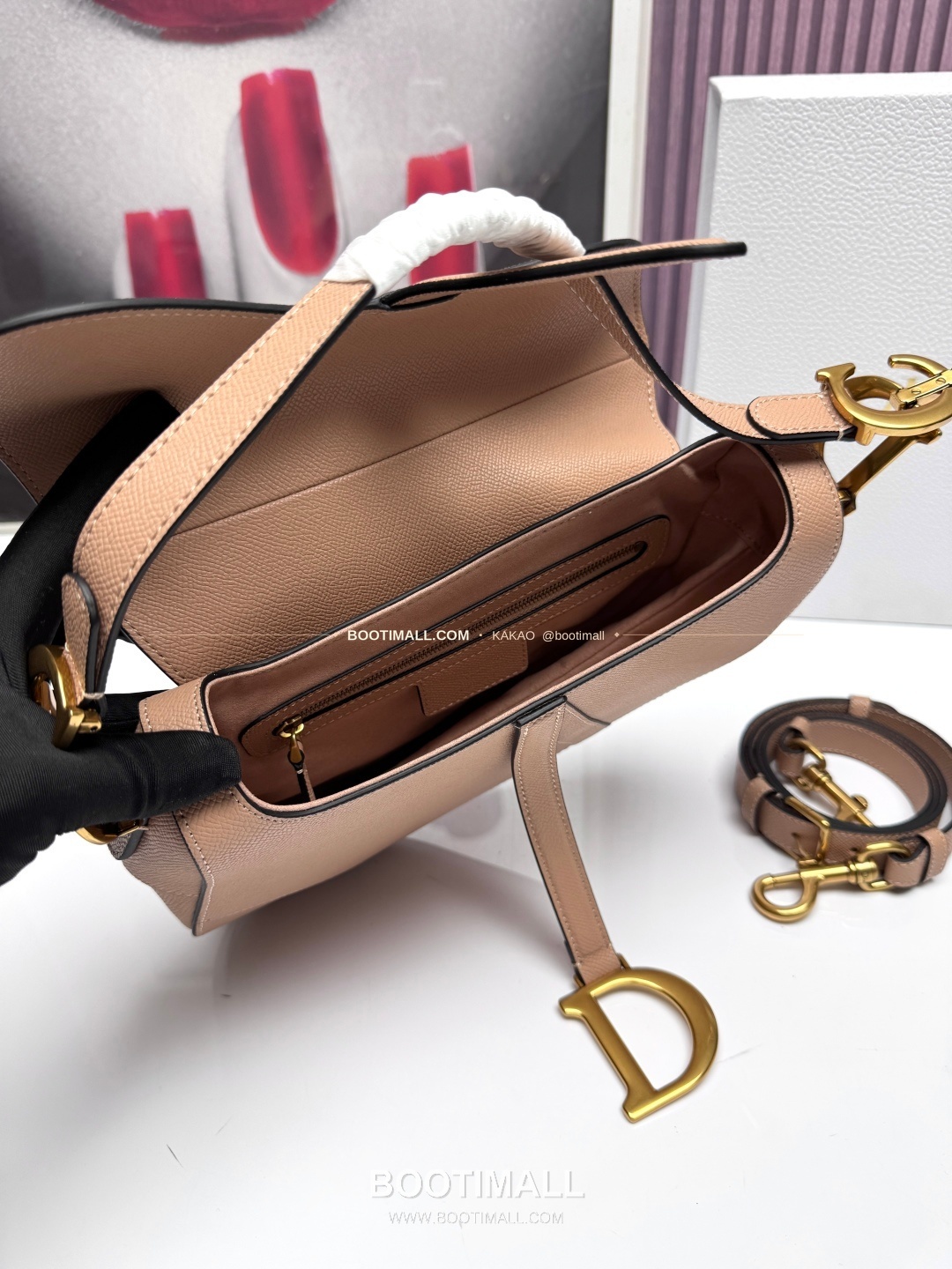 디올 새들 레더 CD로고 라지 숄더백 Dior Saddle Leather CD Logo Black Large Shoulder Bag 24cm 9