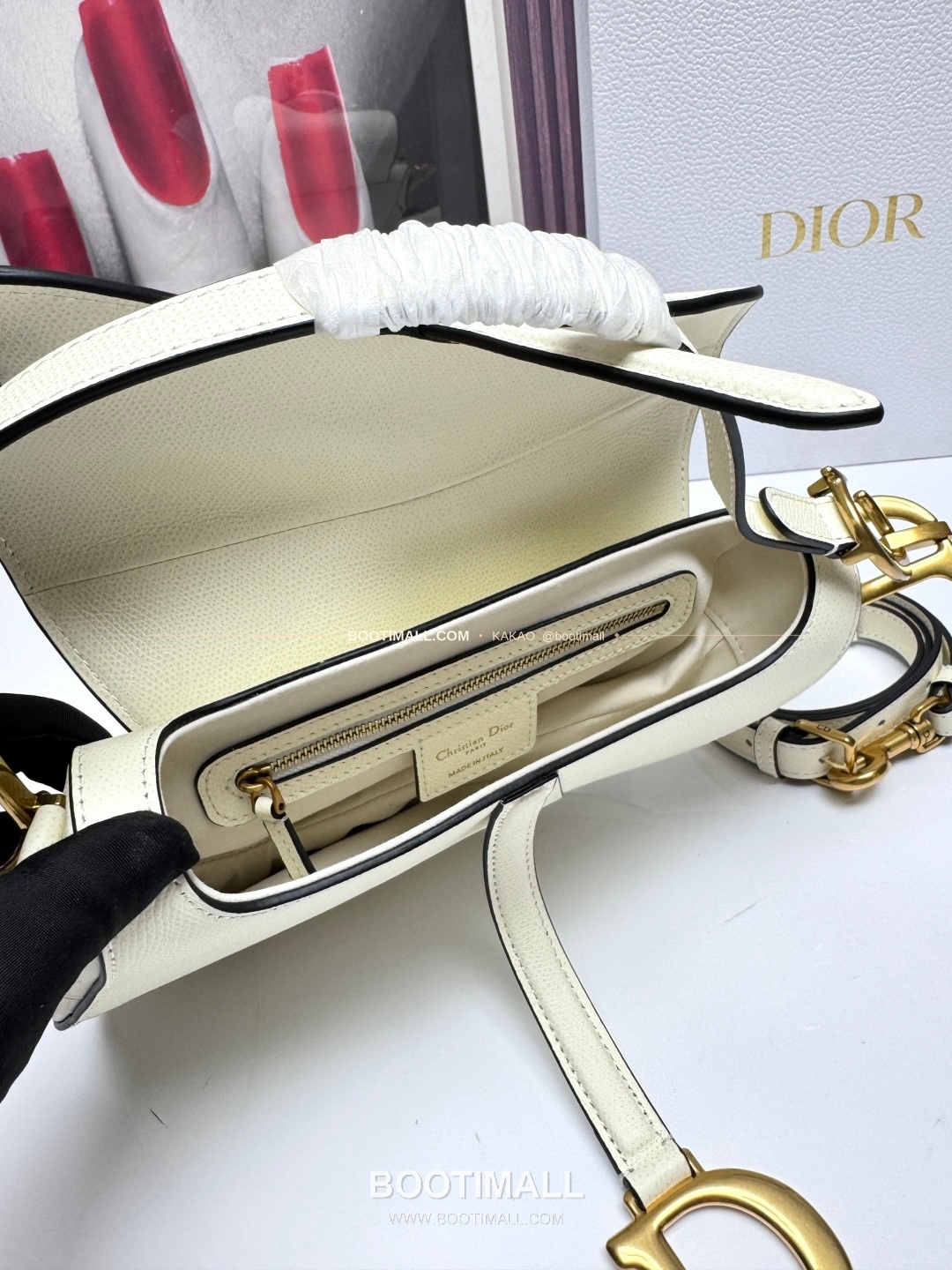 디올 새들 레더 CD로고 라지 숄더백 Dior Saddle Leather CD Logo Black Large Shoulder Bag 24cm 9