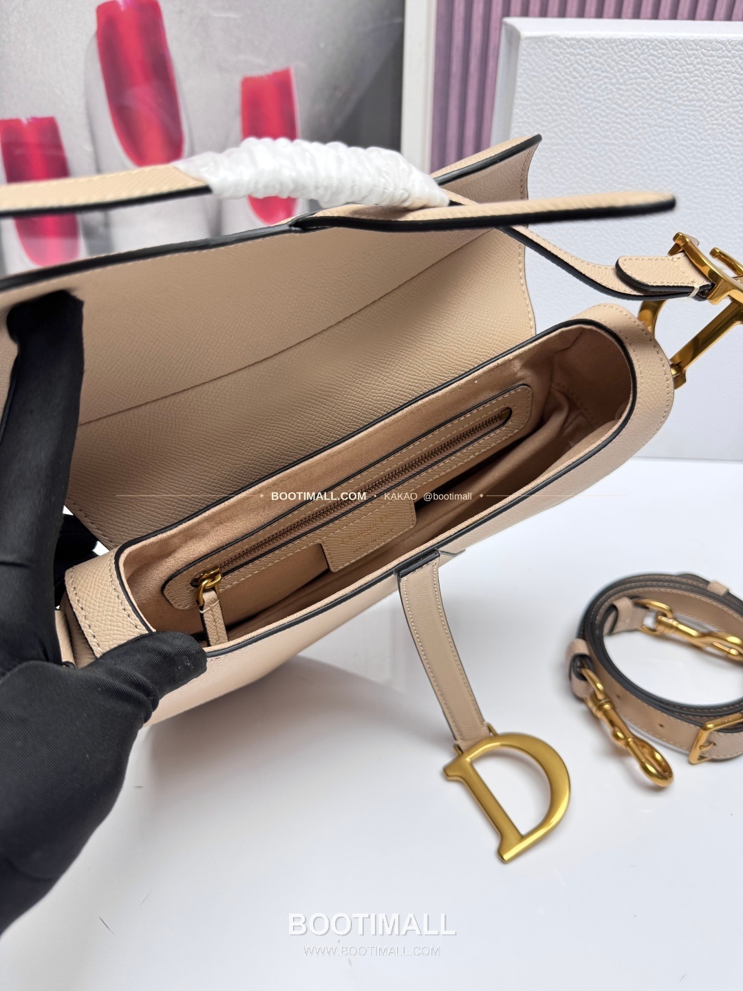 디올 새들 레더 CD로고 라지 숄더백 Dior Saddle Leather CD Logo Black Large Shoulder Bag 24cm 9