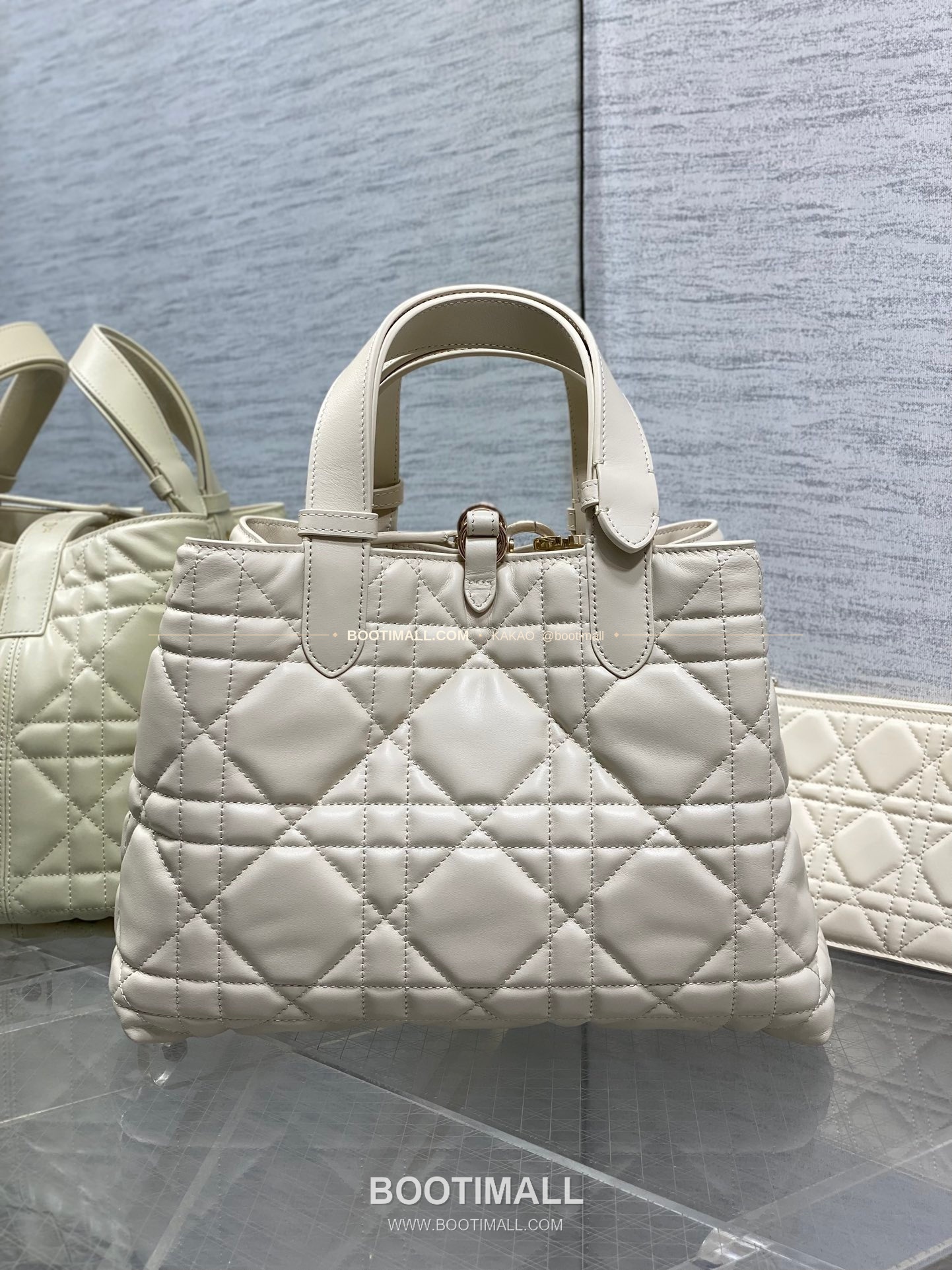 디올 투주르 카프스킨 카나쥬 아이보리 토트백 Dior Toujours Calfskin Cannage Ivory Tote Bag 2821 28.5cm 3