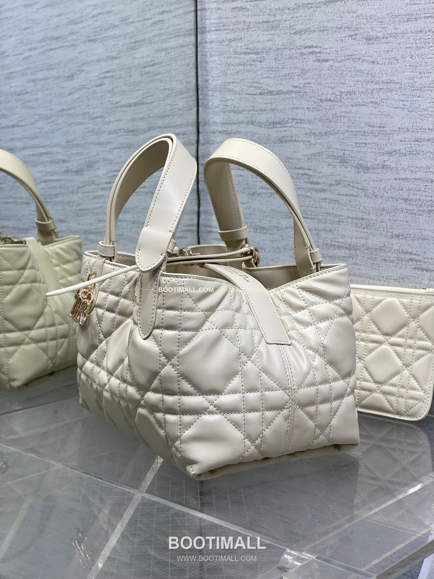 디올 투주르 카프스킨 카나쥬 아이보리 스몰 토트백 Dior Toujours Calfskin Cannage Ivory Small Tote Bag 2822 23cm 6