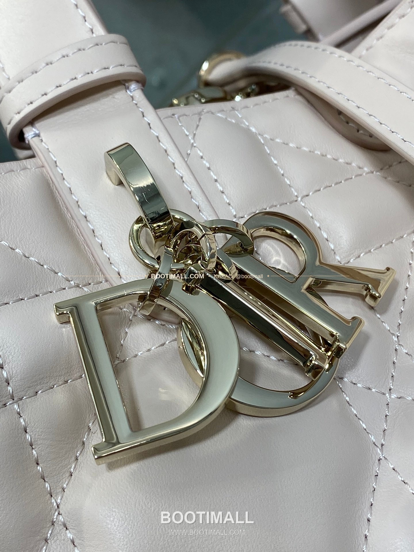 디올 투주르 카프스킨 카나쥬 아이보리 토트백 Dior Toujours Calfskin Cannage Ivory Tote Bag 2821 28.5cm 2