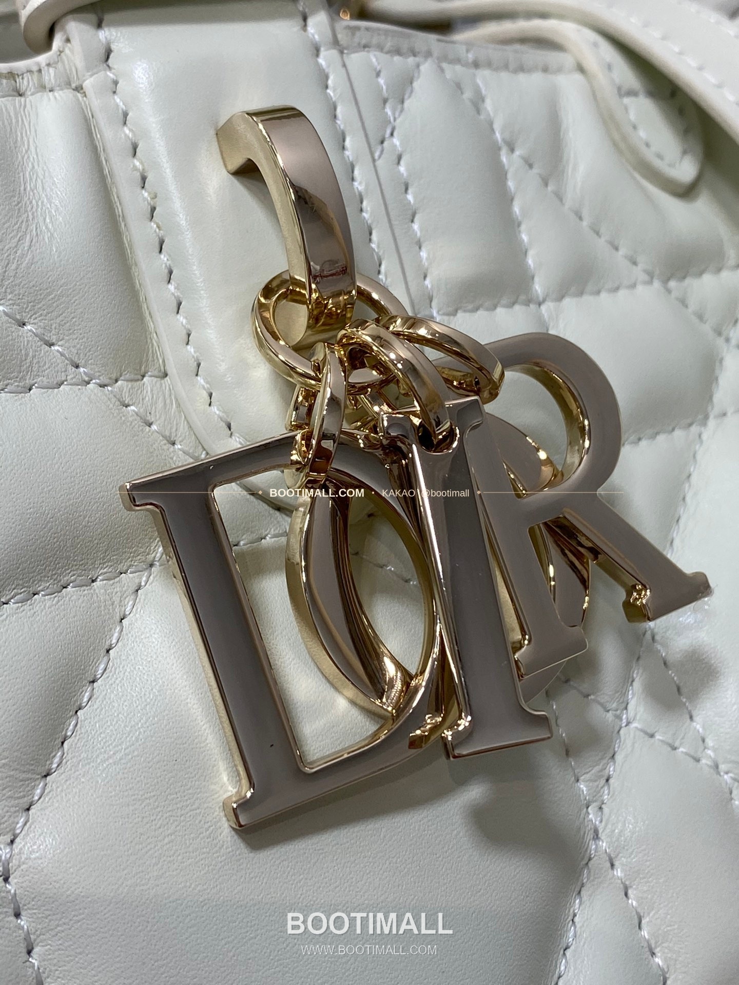 디올 투주르 카프스킨 카나쥬 아이보리 토트백 Dior Toujours Calfskin Cannage Ivory Tote Bag 2821 28.5cm 2