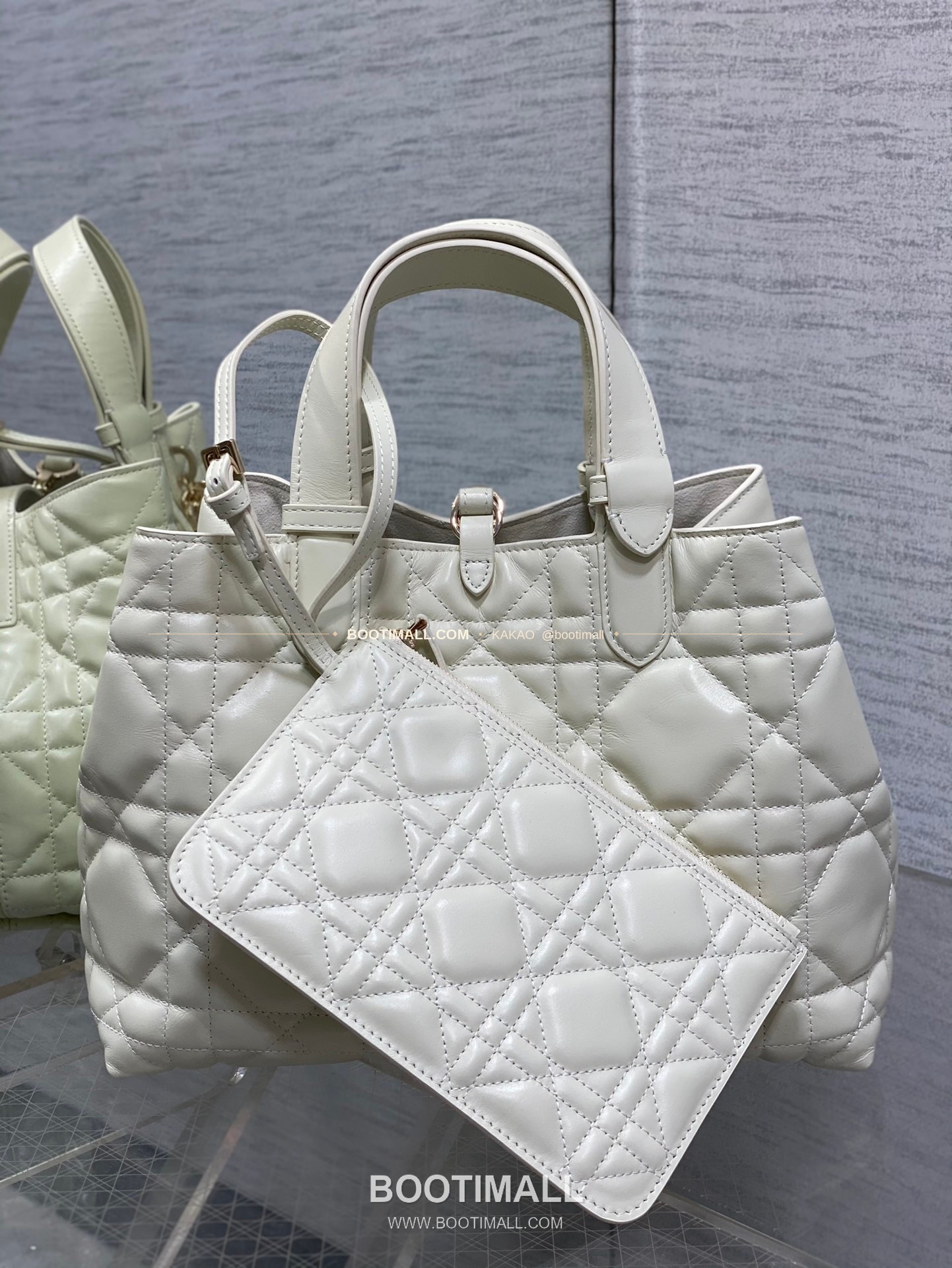 디올 투주르 카프스킨 카나쥬 아이보리 토트백 Dior Toujours Calfskin Cannage Ivory Tote Bag 2821 28.5cm 4
