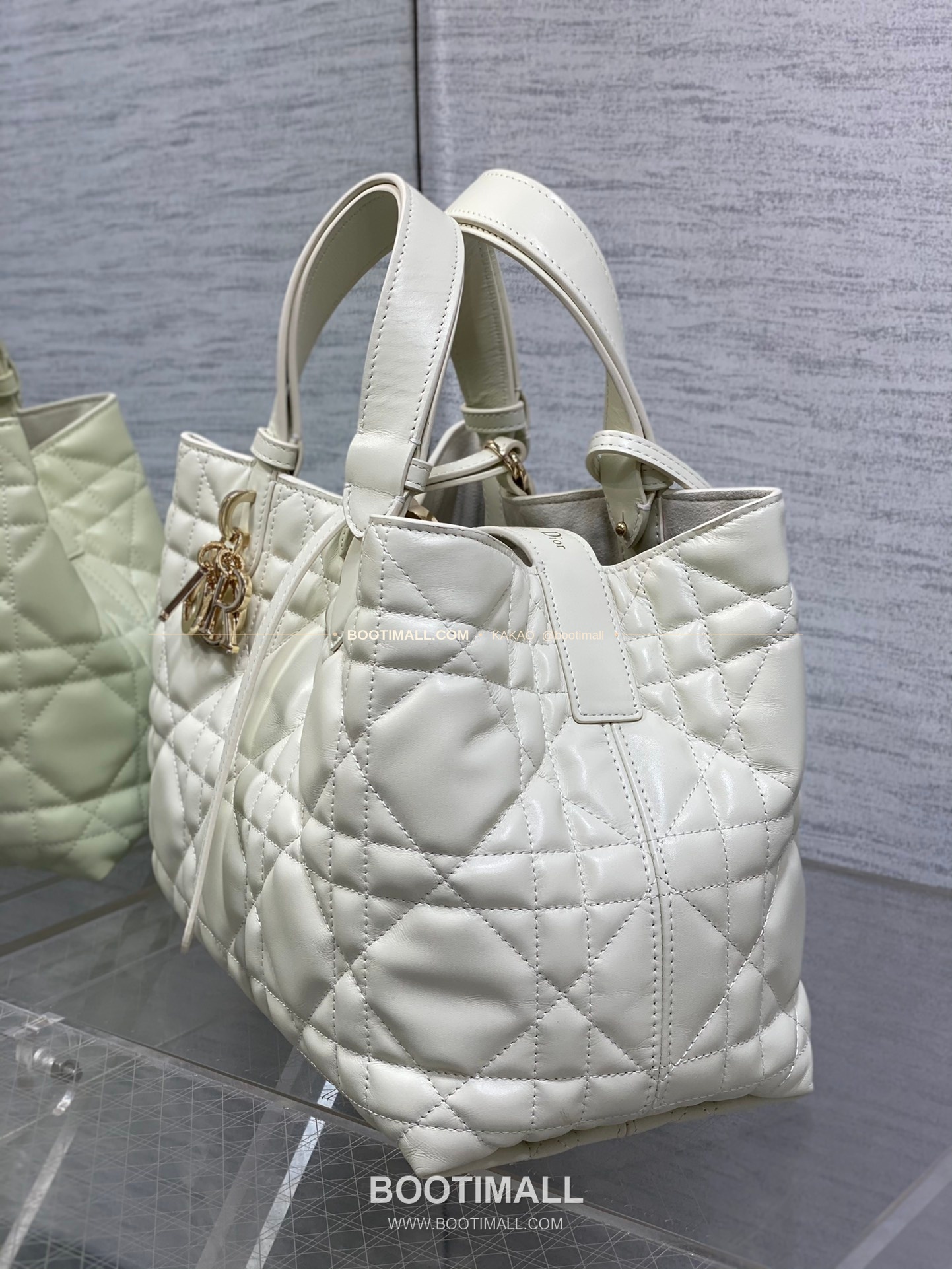 디올 투주르 카프스킨 카나쥬 아이보리 토트백 Dior Toujours Calfskin Cannage Ivory Tote Bag 2821 28.5cm 5