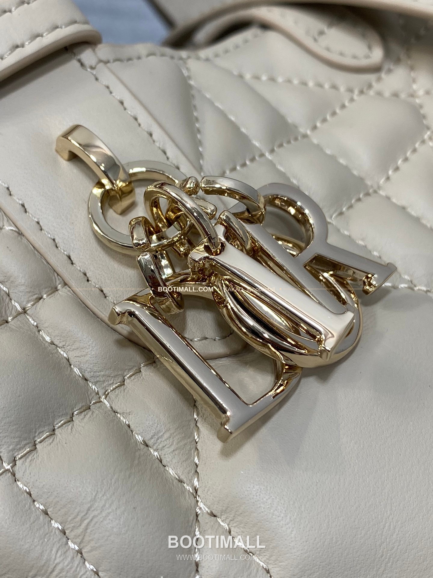 디올 투주르 카프스킨 카나쥬 아이보리 스몰 토트백 Dior Toujours Calfskin Cannage Ivory Small Tote Bag 2822 23cm 2