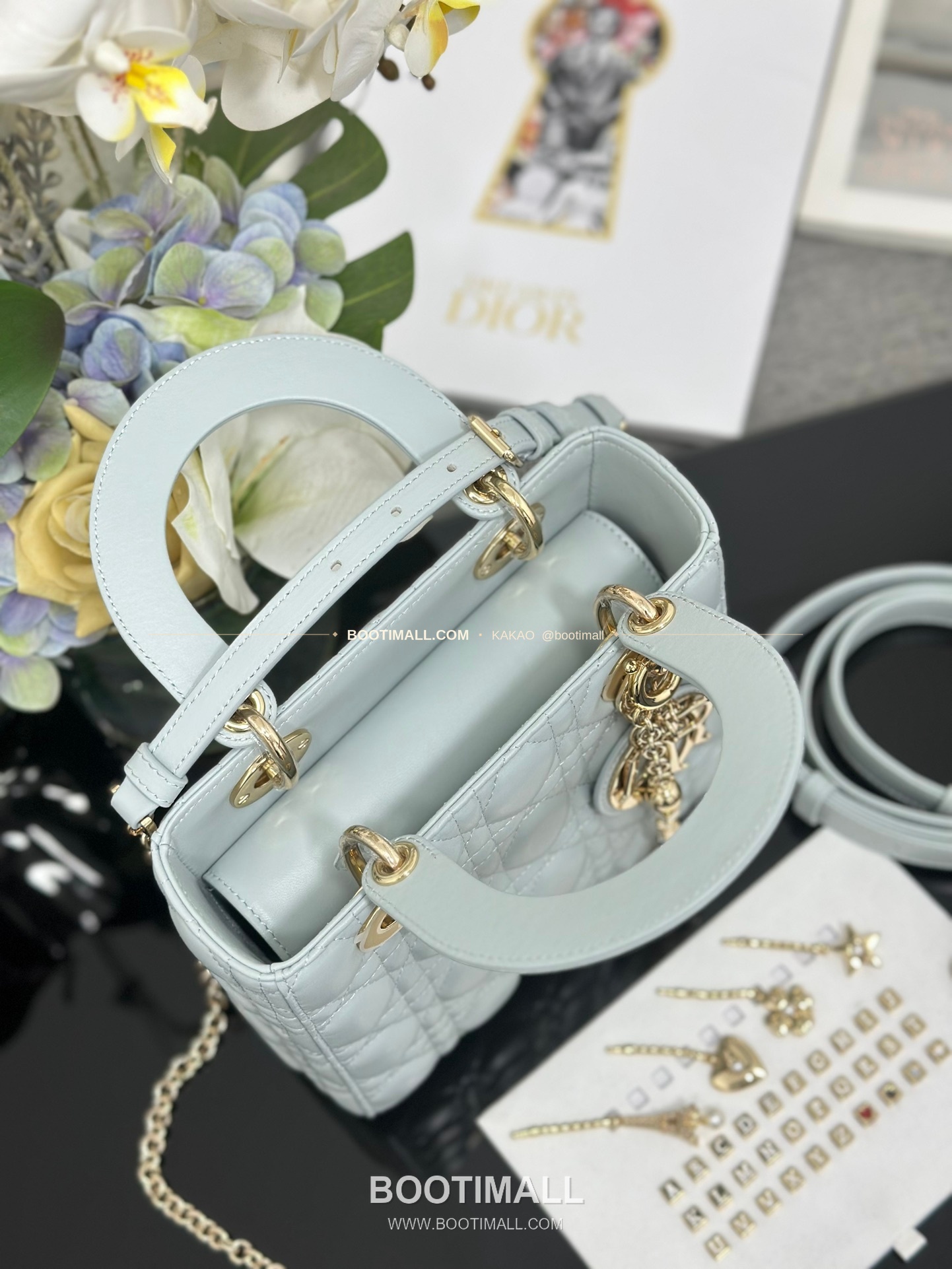 디올 레이디디올 램스킨 카나쥬 블랙 미니 체인 토트백 Dior Lady Dior Lambskin Cannage Black Mini Chain Tote Bag M0638 20cm 13