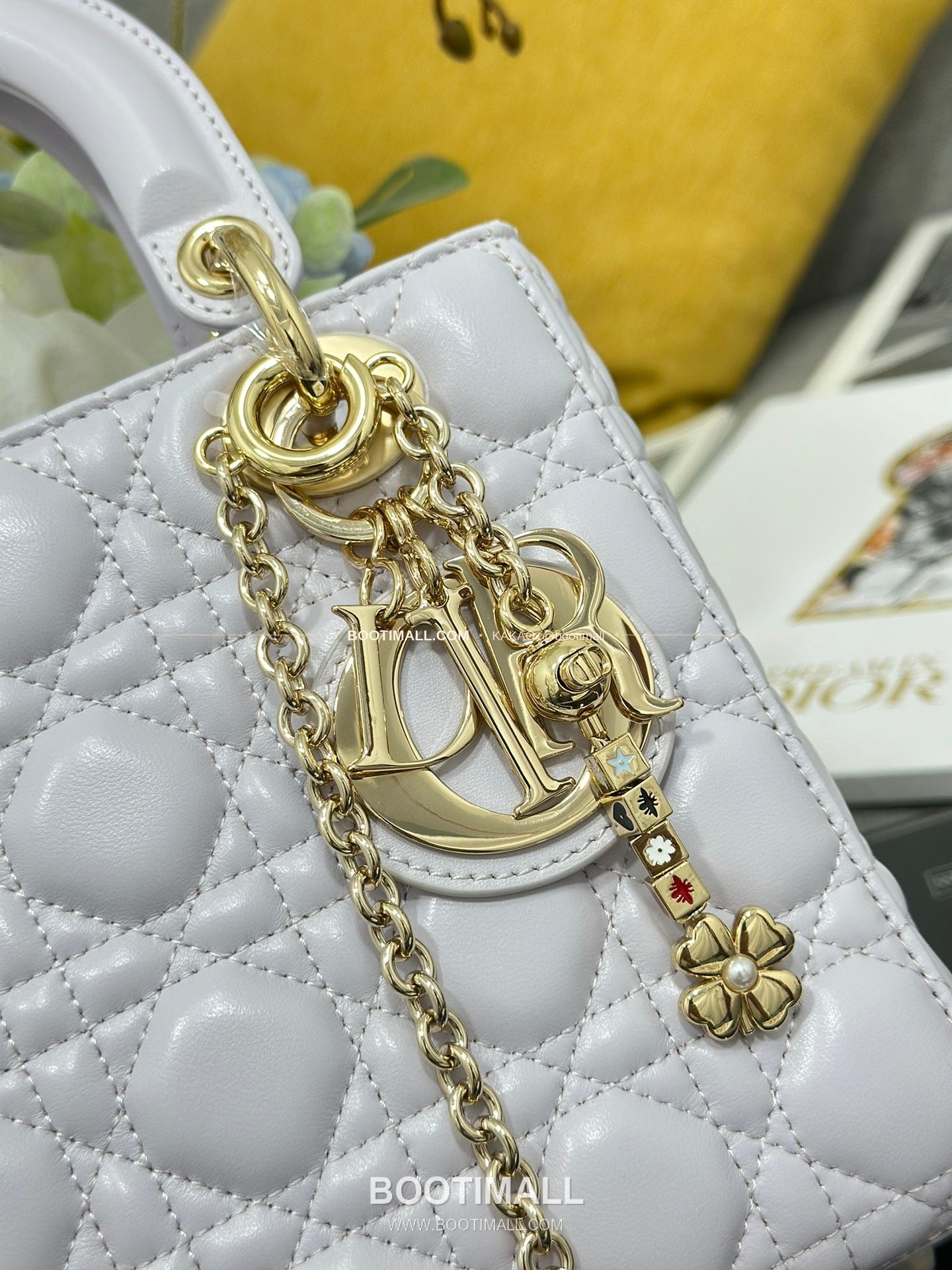 디올 레이디디올 램스킨 카나쥬 블랙 미니 체인 토트백 Dior Lady Dior Lambskin Cannage Black Mini Chain Tote Bag M0638 20cm 3